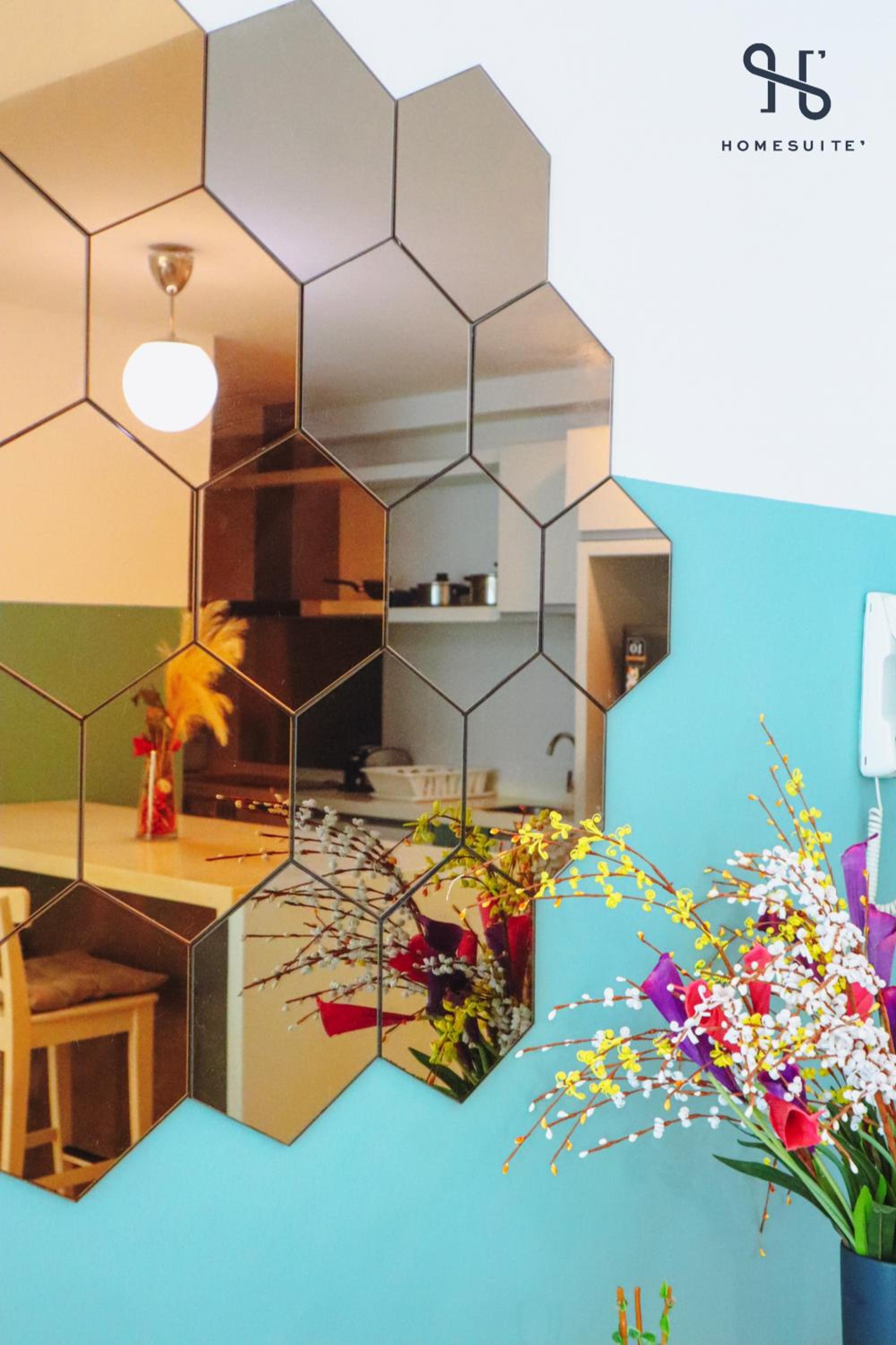 Homesuite' Home at Sutera Avenue