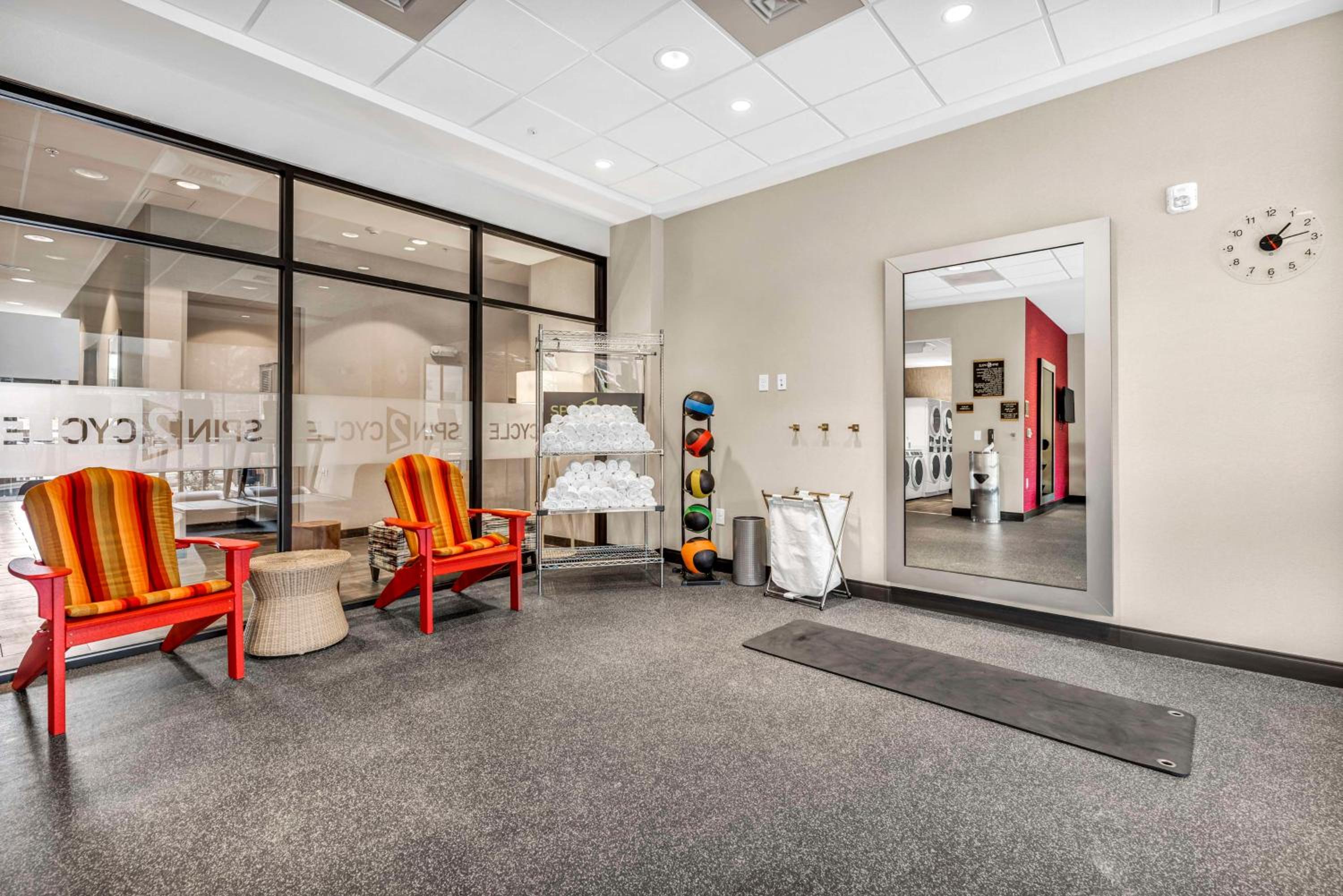 Raleigh Vacations - Home2 Suites By Hilton Raleigh State Arena - Property Image 59