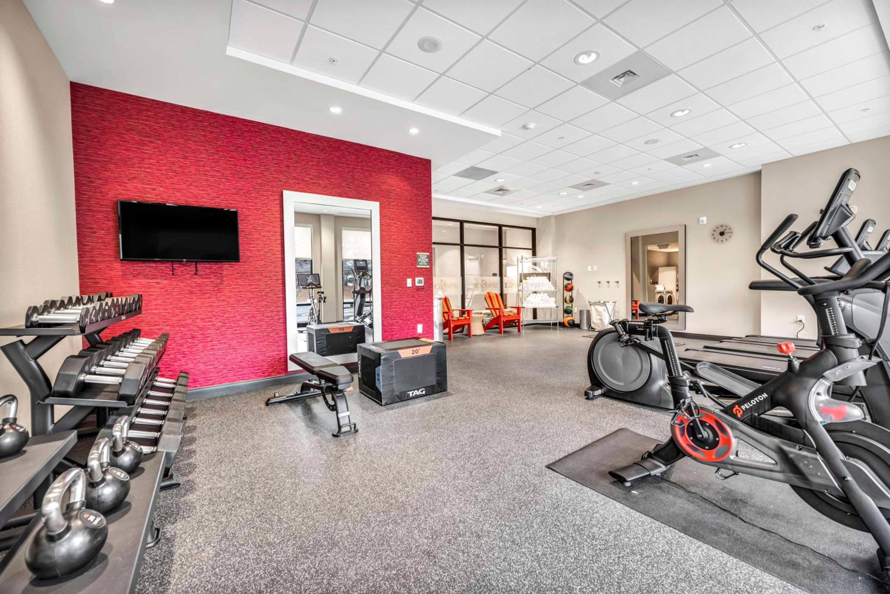 Raleigh Vacations - Home2 Suites By Hilton Raleigh State Arena - Property Image 57