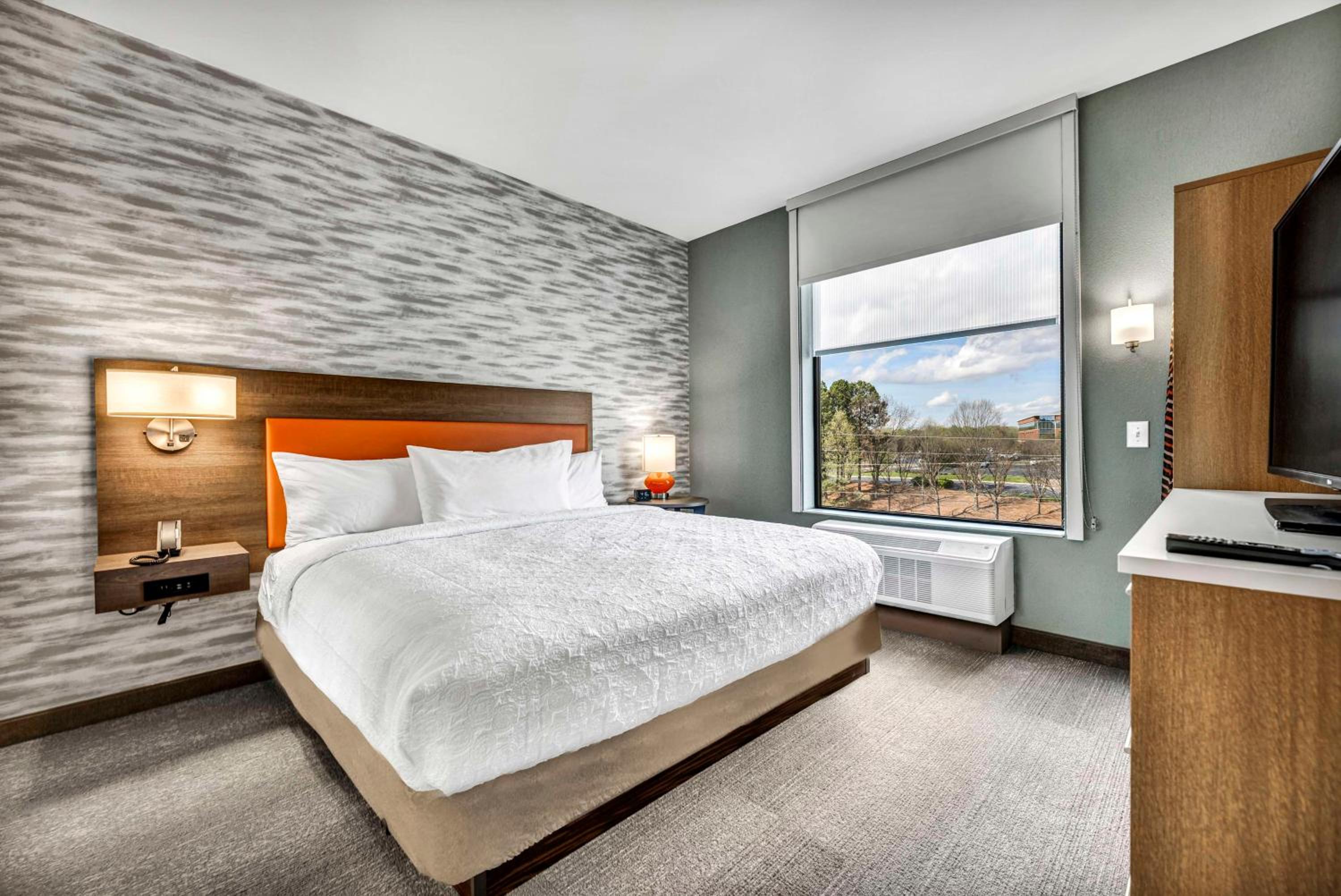 Raleigh Vacations - Home2 Suites By Hilton Raleigh State Arena - Property Image 36