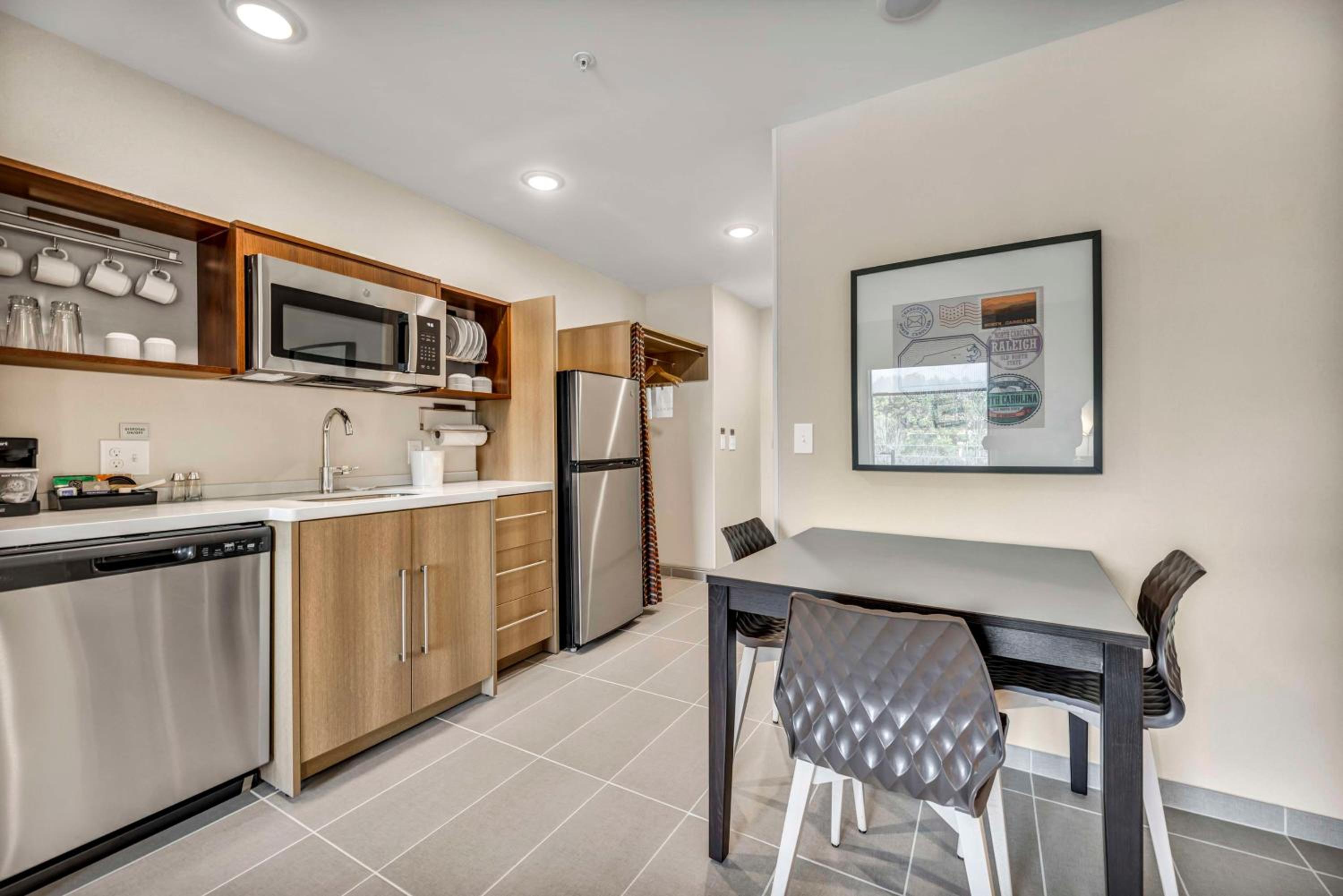 Raleigh Vacations - Home2 Suites By Hilton Raleigh State Arena - Property Image 25