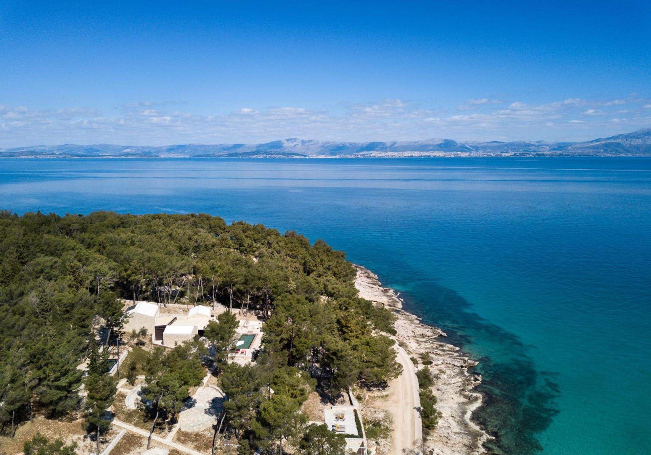 Wonderful Brac Villa 4 Bedrooms Villa Sea Gem Private Infinity Pool view 5
