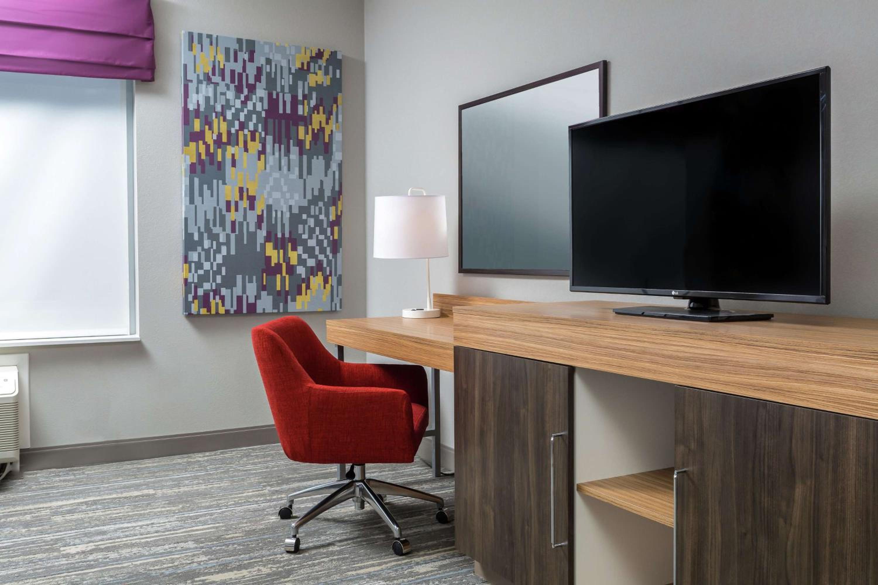 Reno Vacations - Hampton Inn Suites Reno/Sparks - Property Image 15