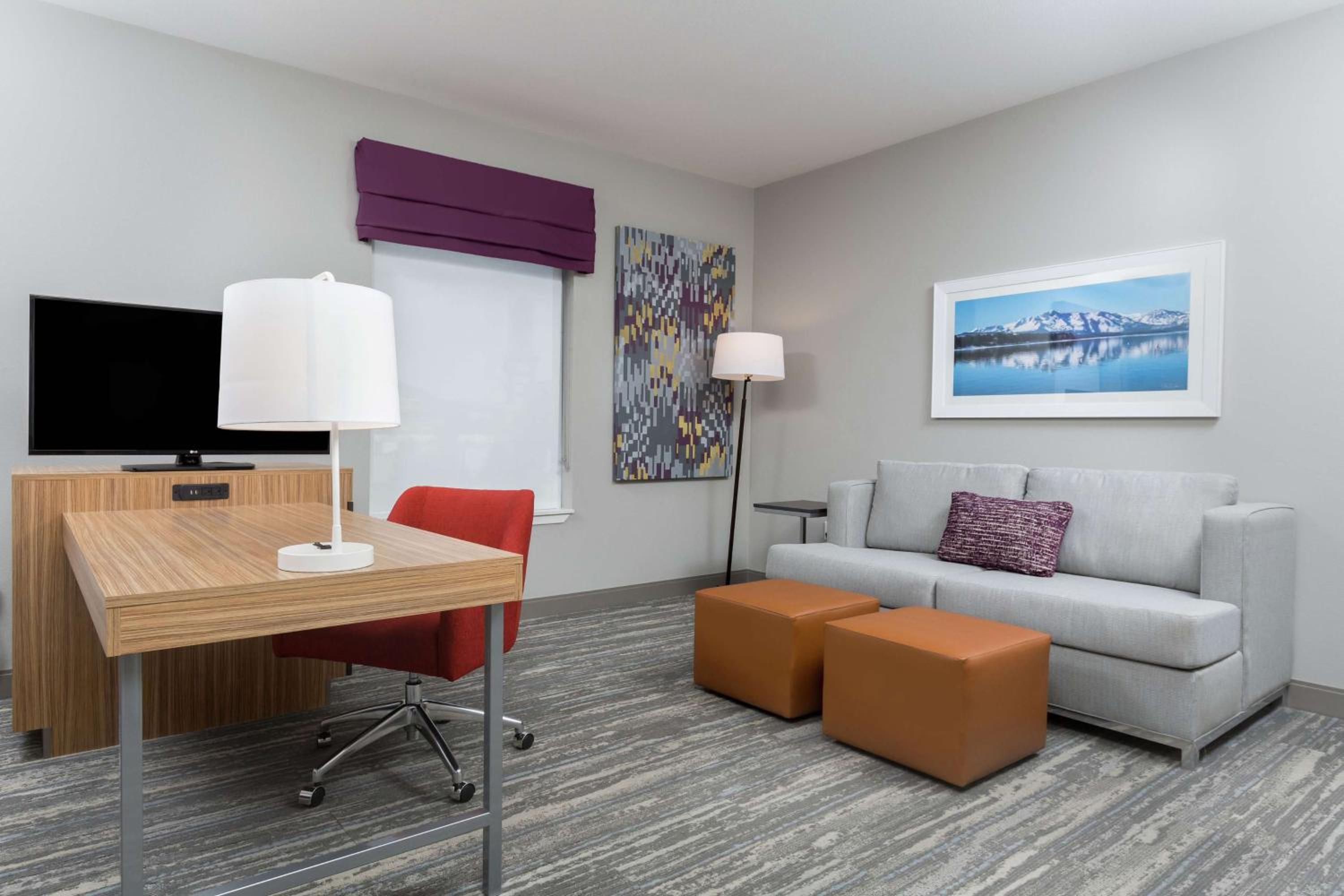 Reno Vacations - Hampton Inn Suites Reno/Sparks - Property Image 14