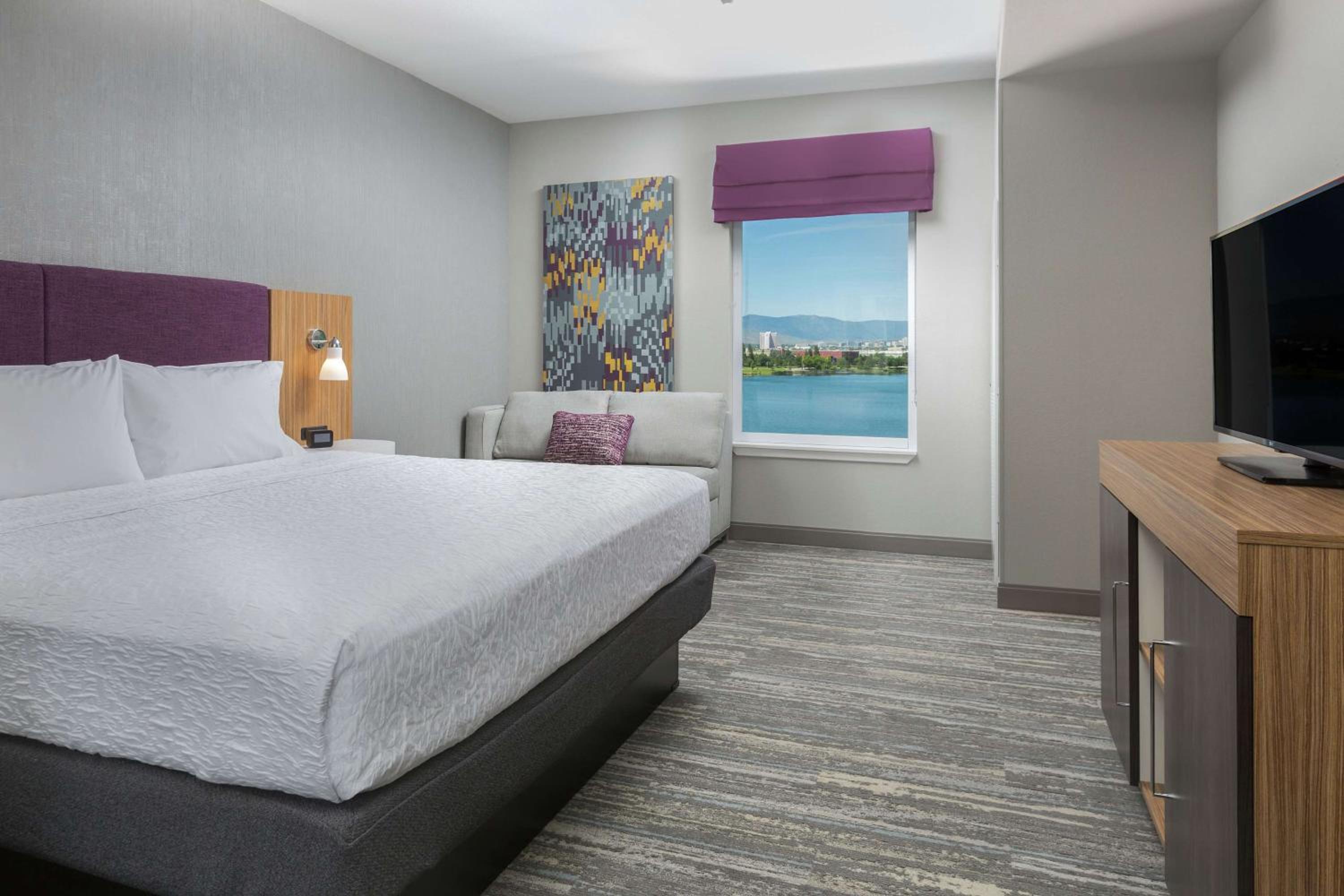 Reno Vacations - Hampton Inn Suites Reno/Sparks - Property Image 9