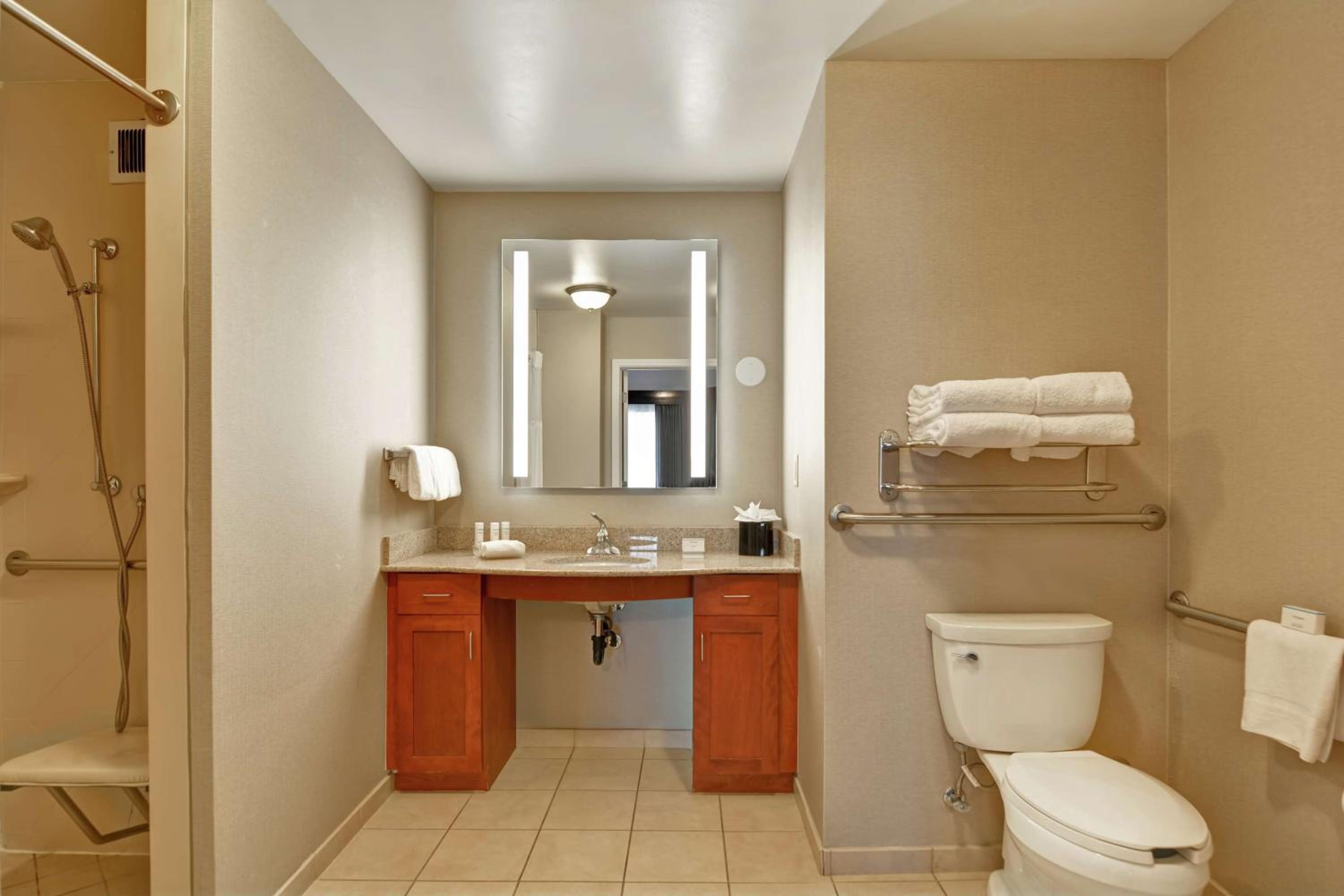 Reno Vacations - Homewood Suites by Hilton Reno - Property Image 2