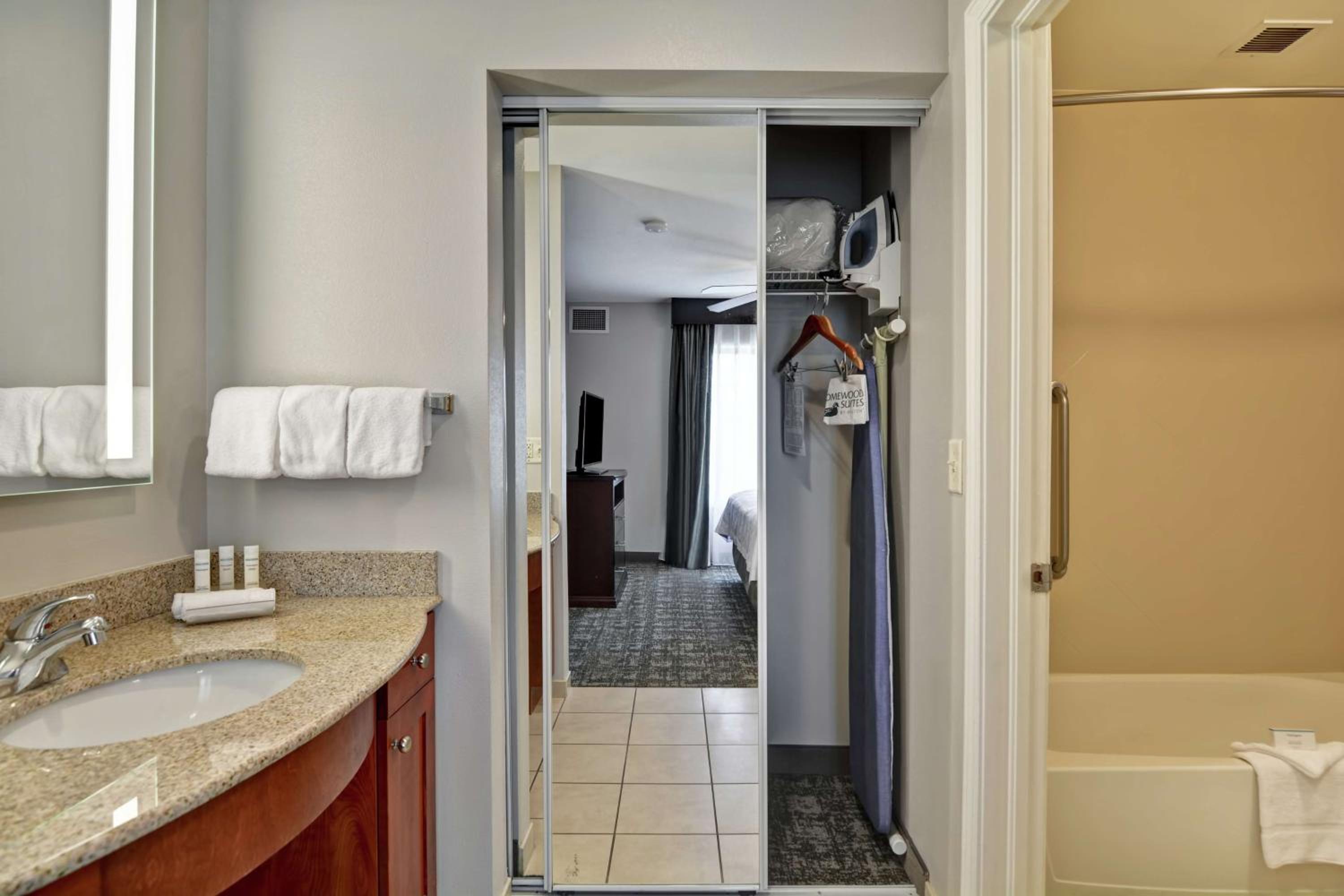 Reno Vacations - Homewood Suites by Hilton Reno - Property Image 5
