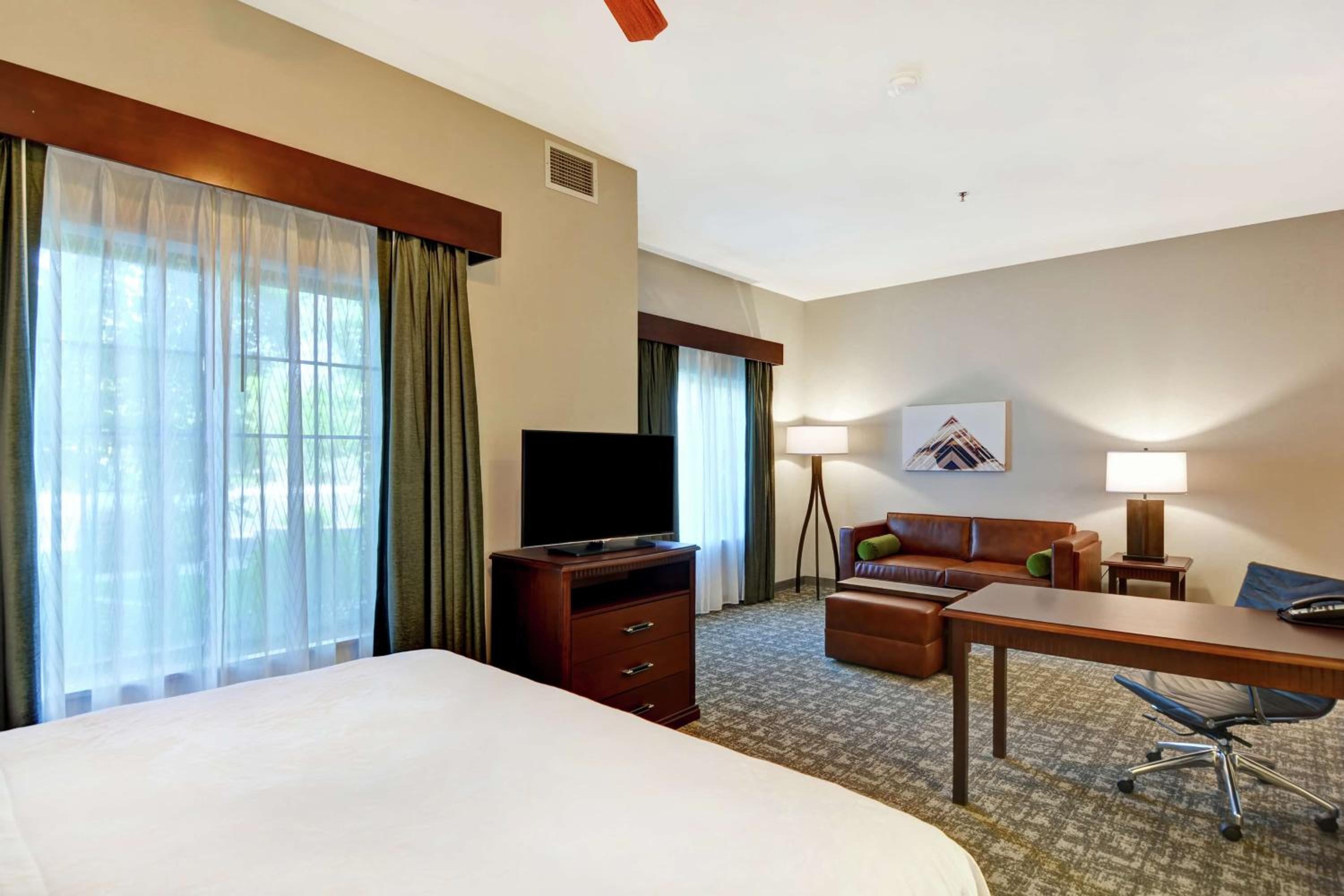 Reno Vacations - Homewood Suites by Hilton Reno - Property Image 6