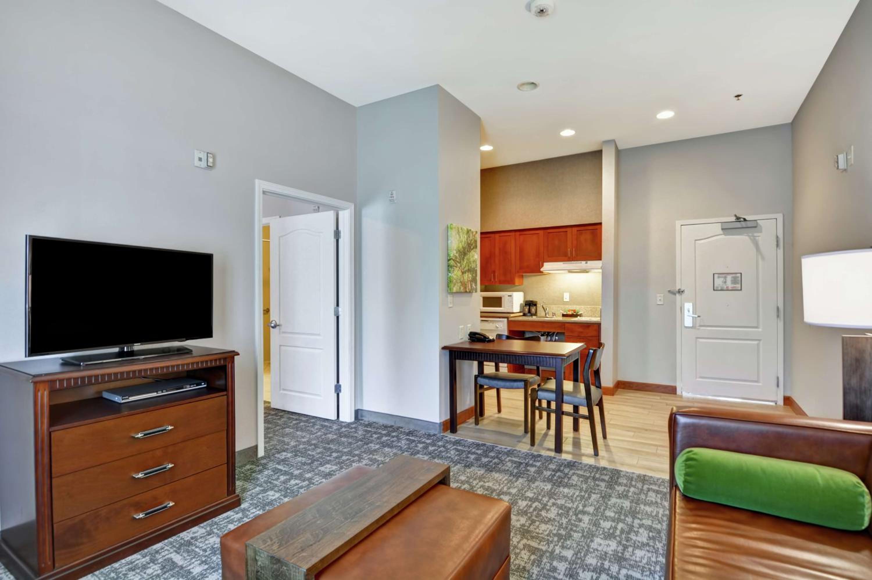 Reno Vacations - Homewood Suites by Hilton Reno - Property Image 15