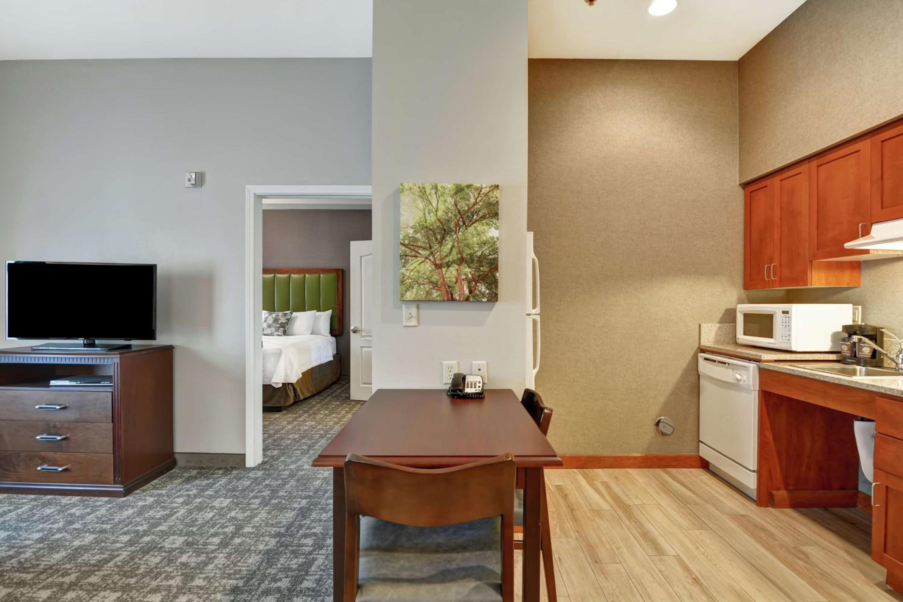 Reno Vacations - Homewood Suites by Hilton Reno - Property Image 26