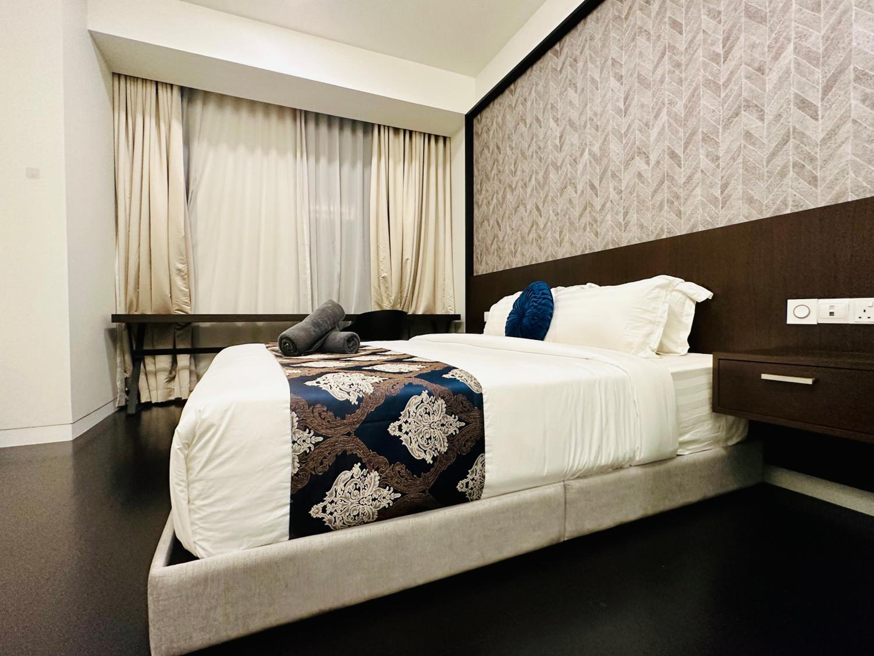 Tropicana The Residence Klcc By Sky World