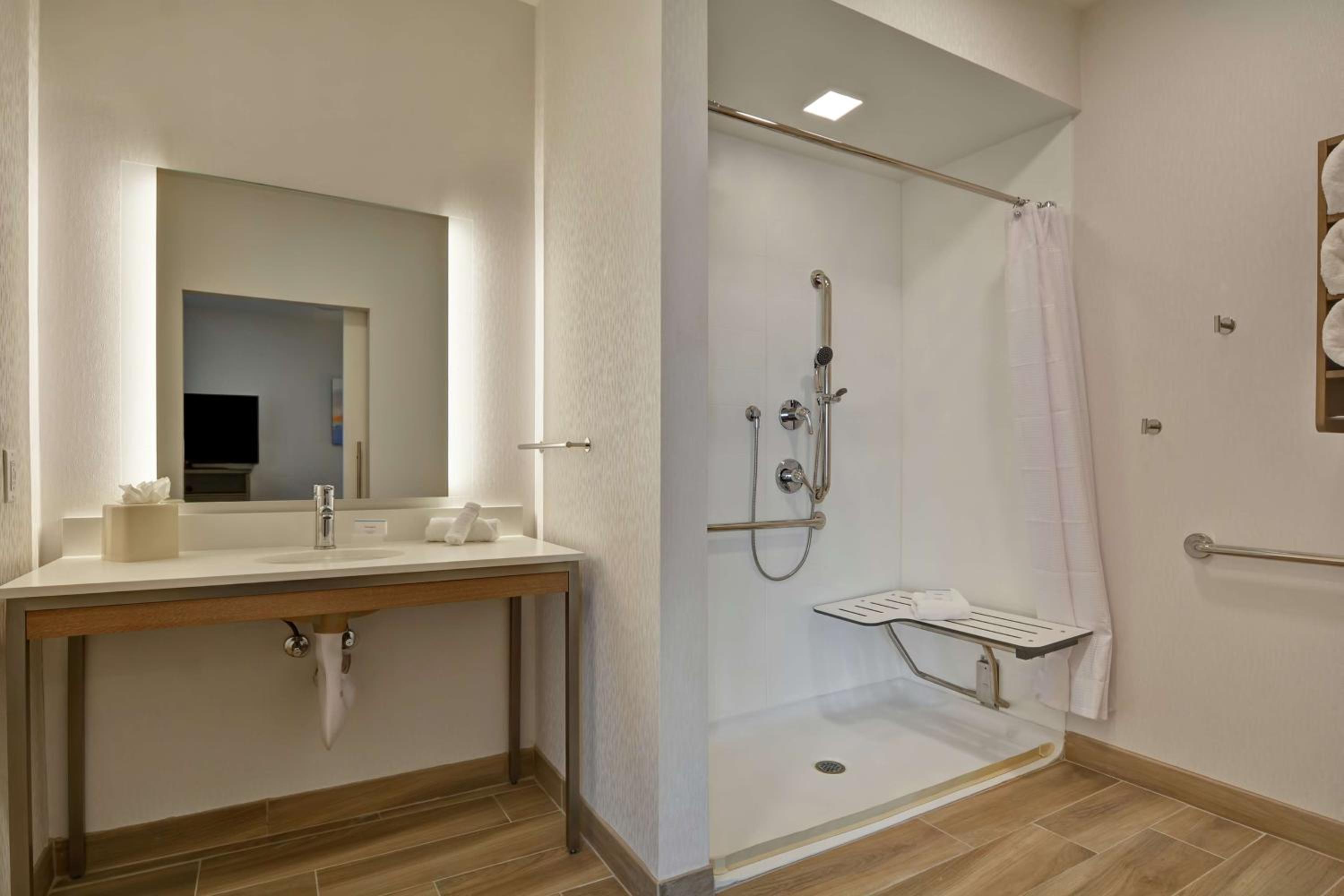 San Diego Vacations - Homewood Suites By Hilton Chula Vista Eastlake - Property Image 37