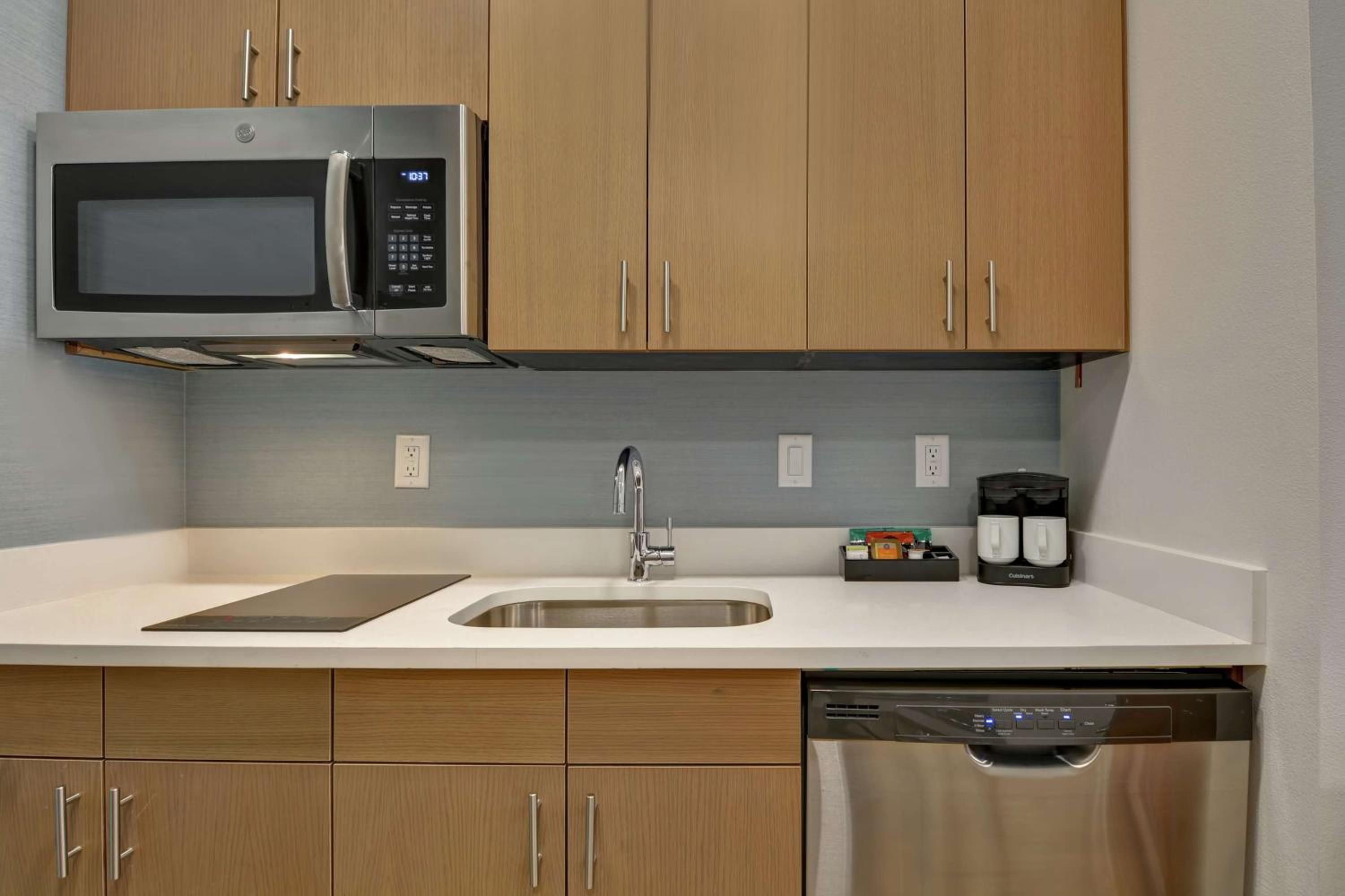 San Diego Vacations - Homewood Suites By Hilton Chula Vista Eastlake - Property Image 4