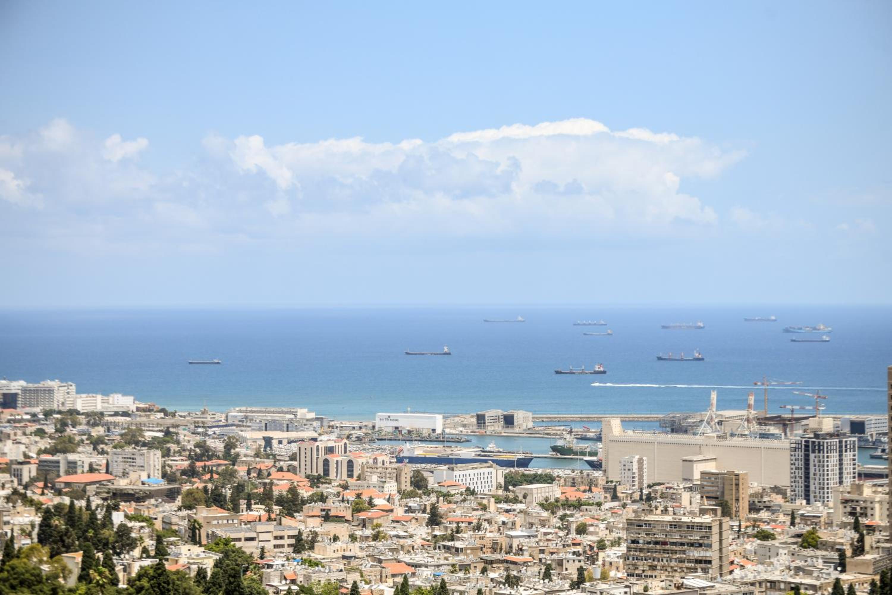 Stunning 2BR Apartment with Balcony and Ocean View in the Heart of Haifa by Sea N' Rent view 3
