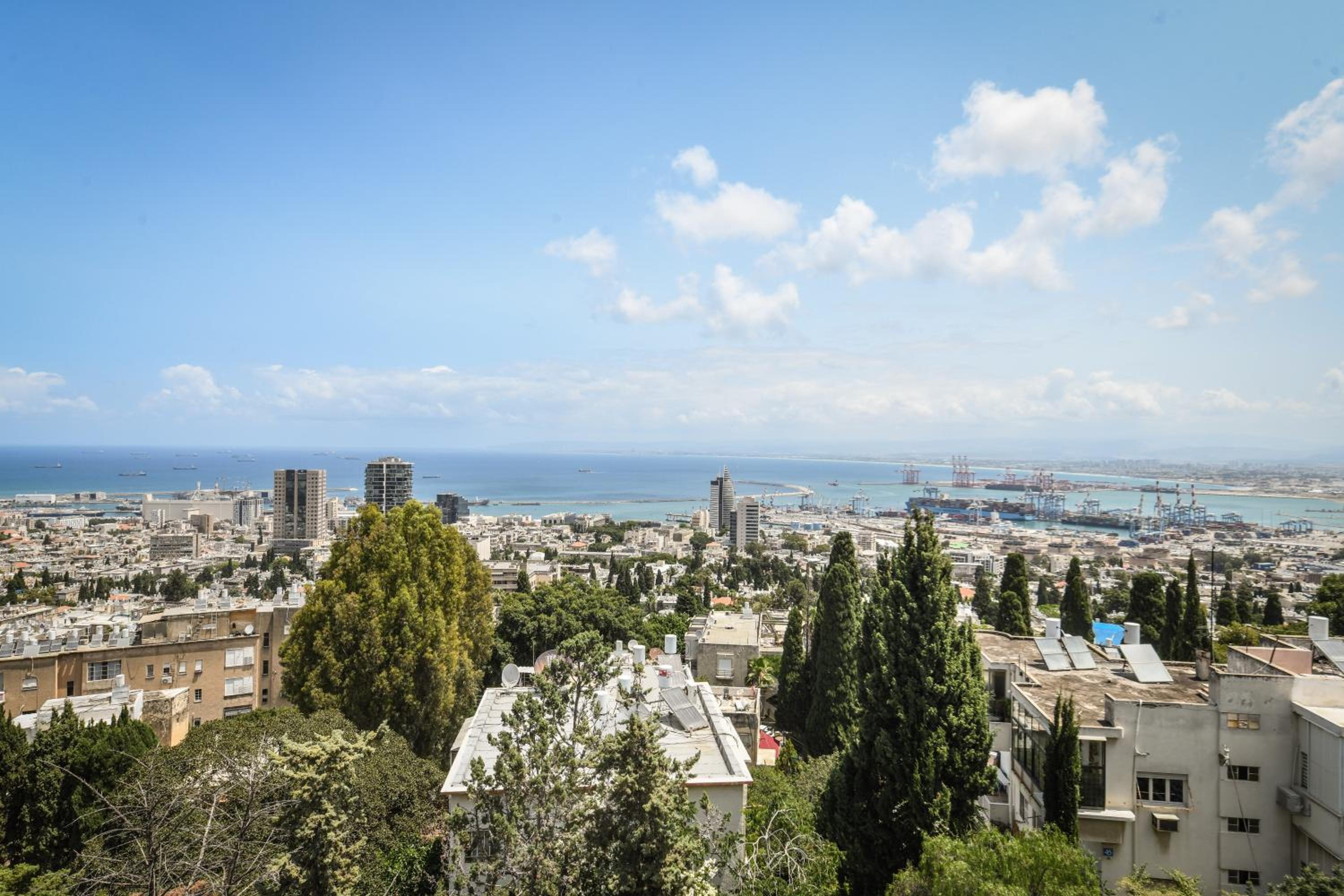 Stunning 2BR Apartment with Balcony and Ocean View in the Heart of Haifa by Sea N' Rent view 5
