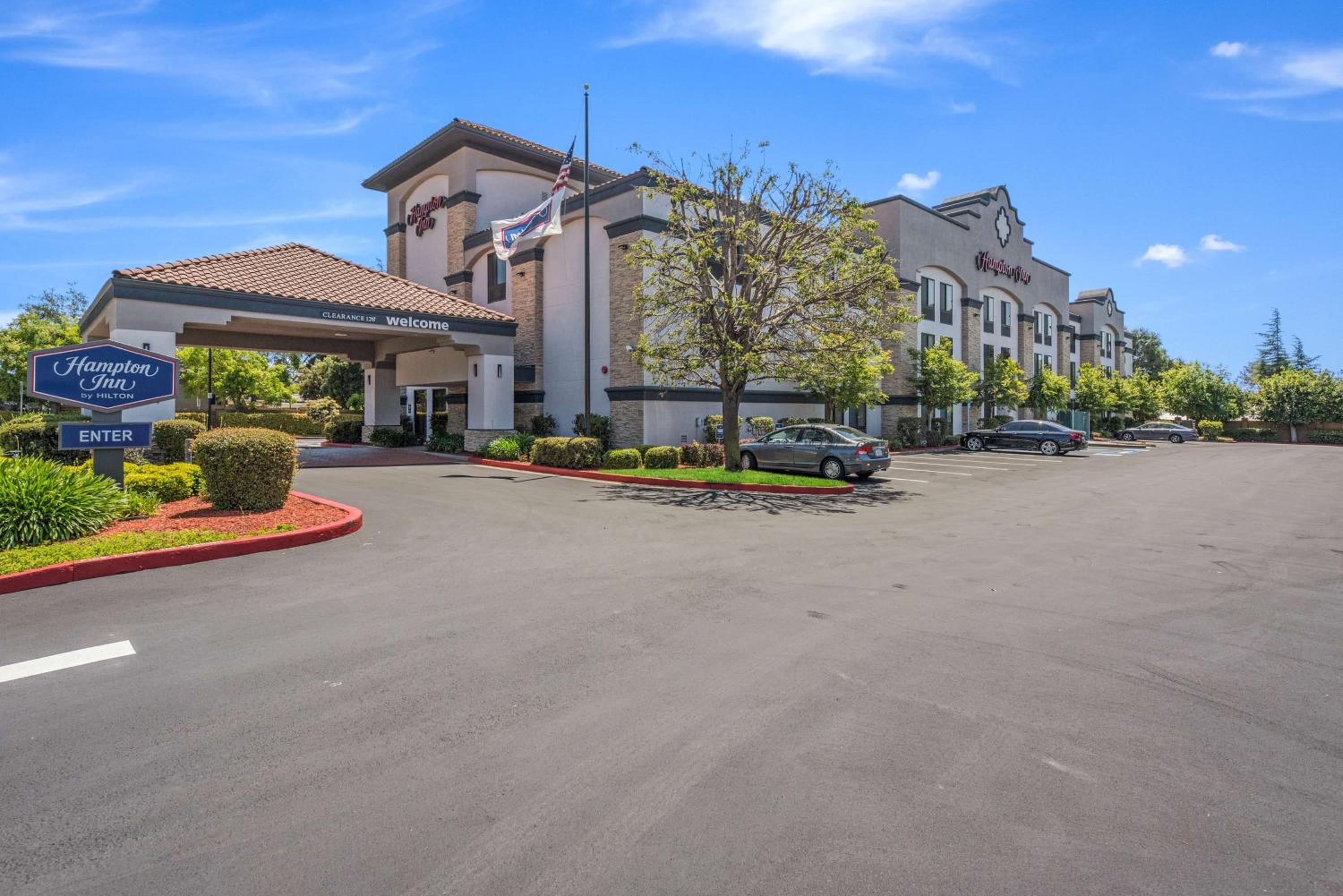 Hayward Vacations - Hampton Inn Oakland-Hayward - Property Image 21