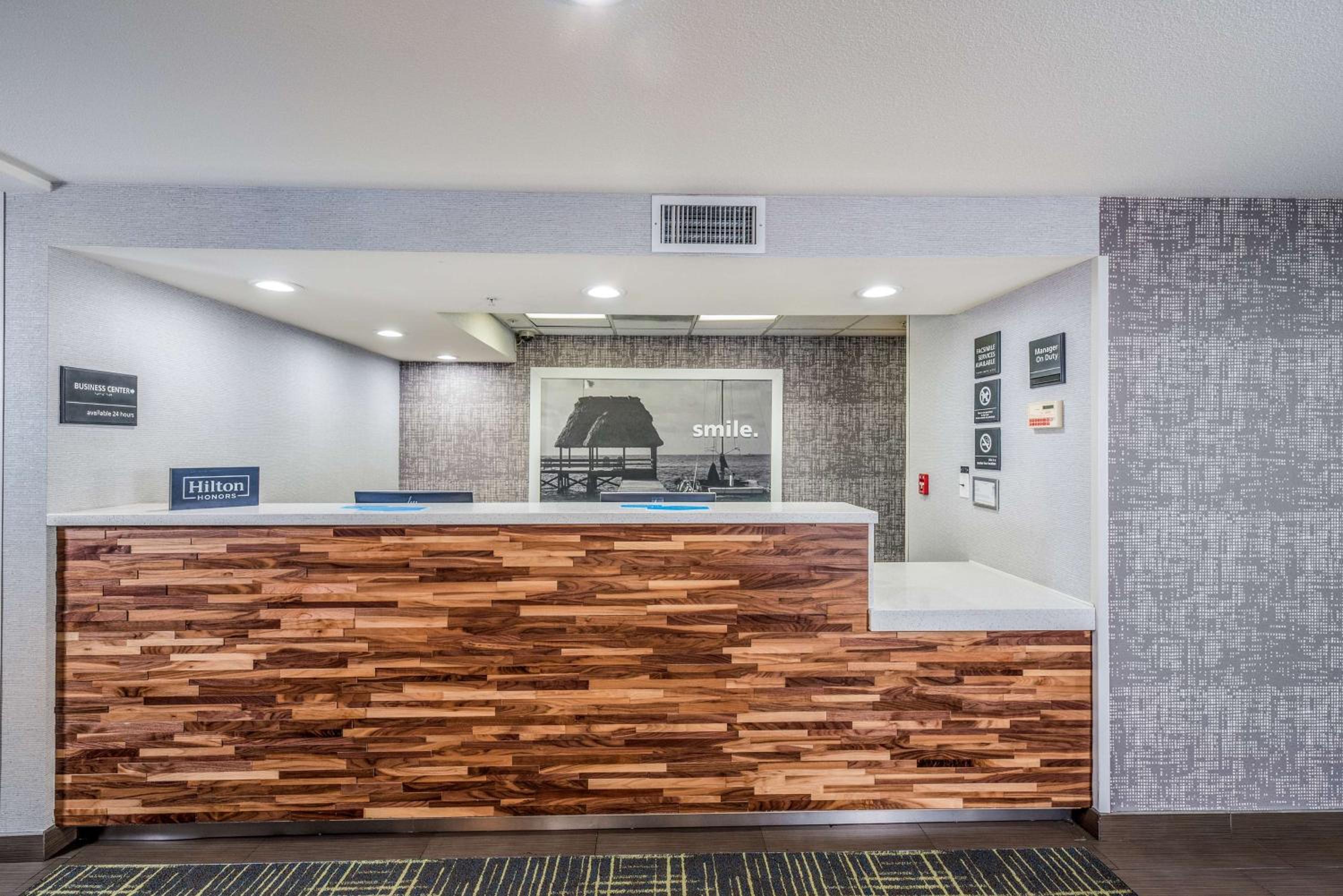 Hayward Vacations - Hampton Inn Oakland-Hayward - Property Image 33
