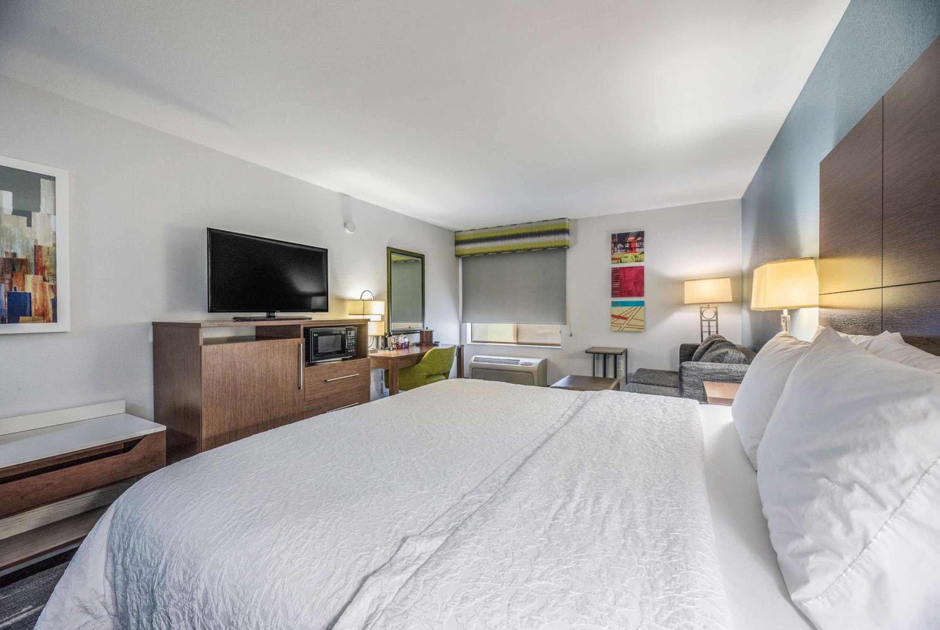 Hayward Vacations - Hampton Inn Oakland-Hayward - Property Image 16