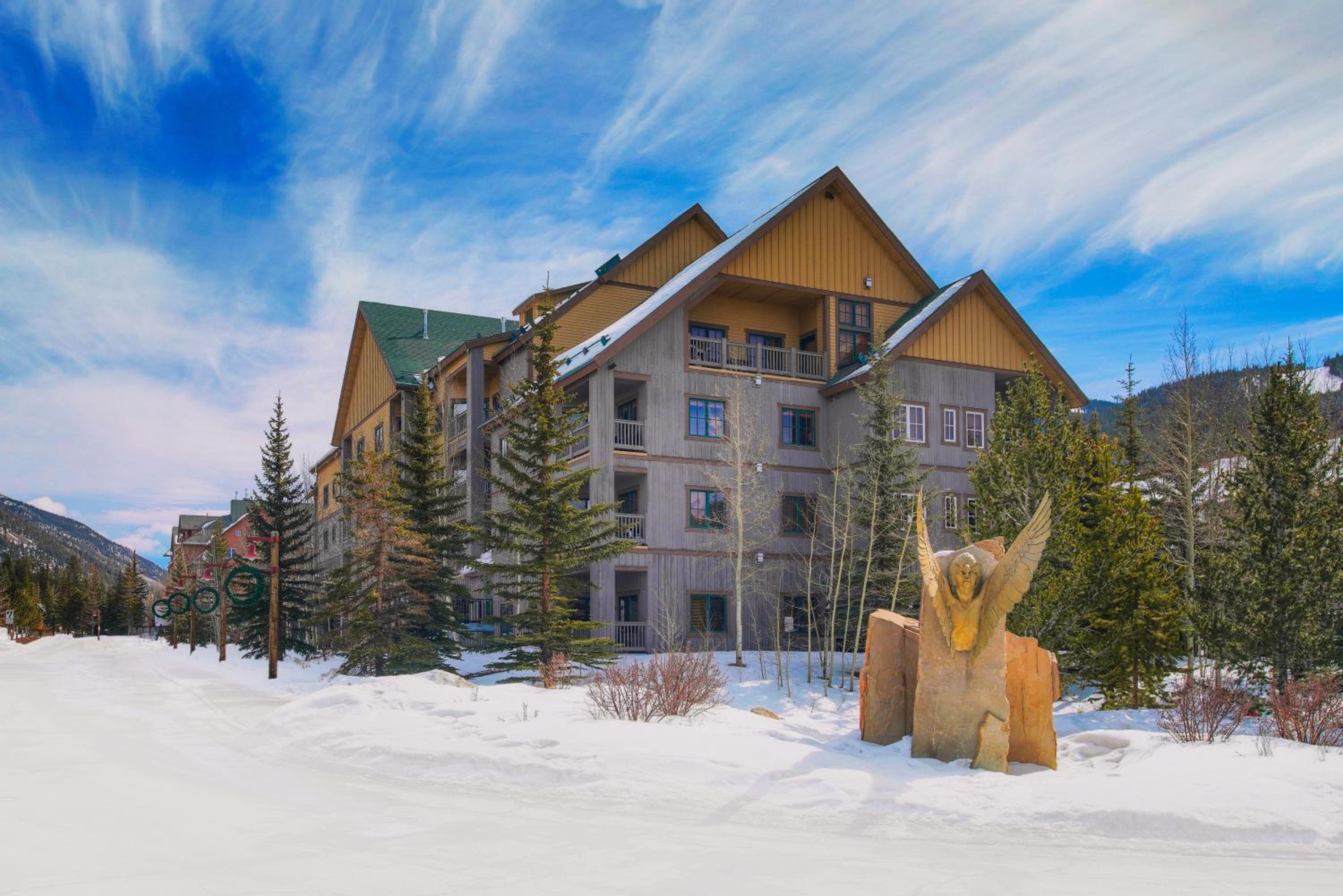 Expedition Station Condos by Vail Resorts