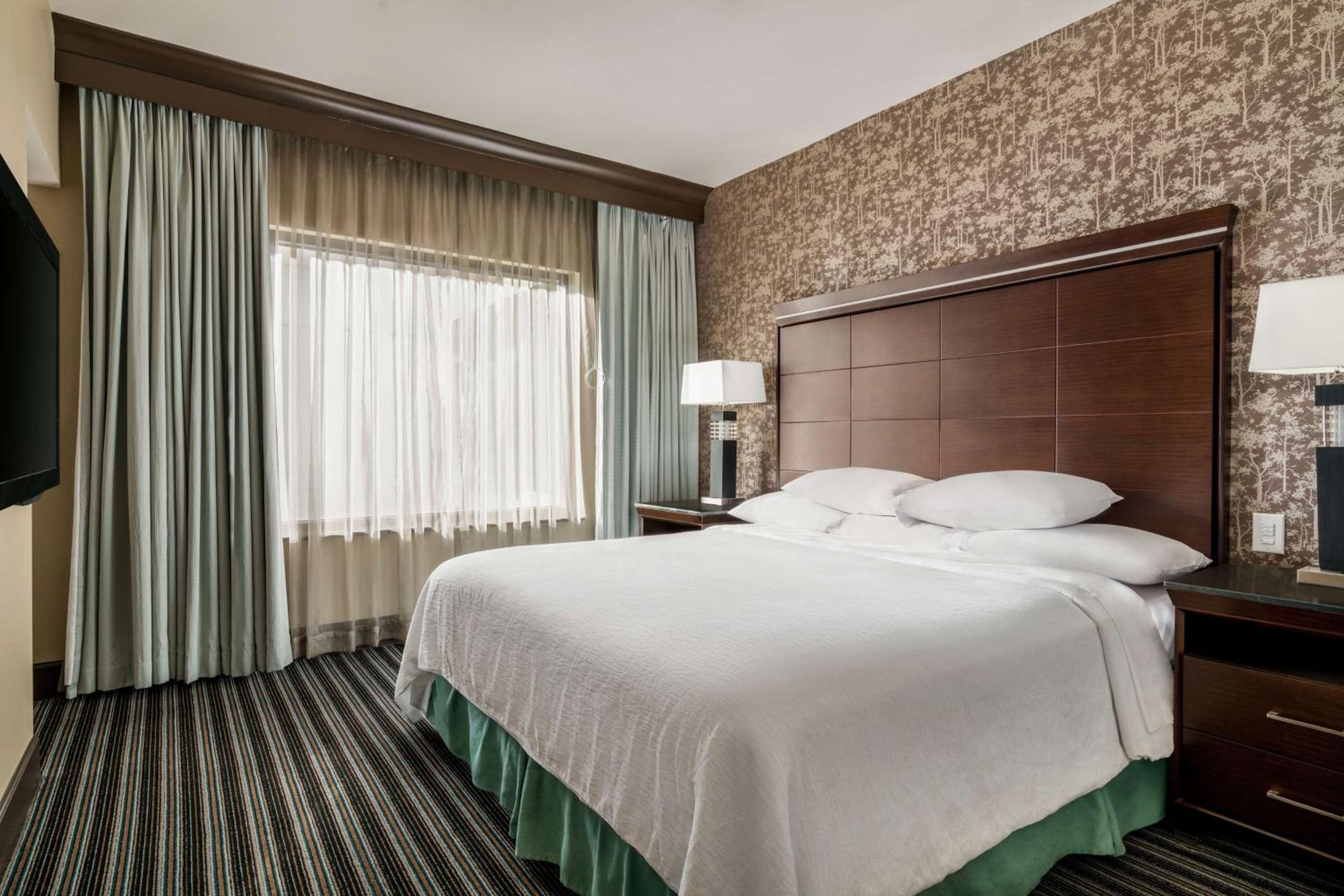 Embassy Suites by Hilton Salt Lake West Valley City - Property Image 79