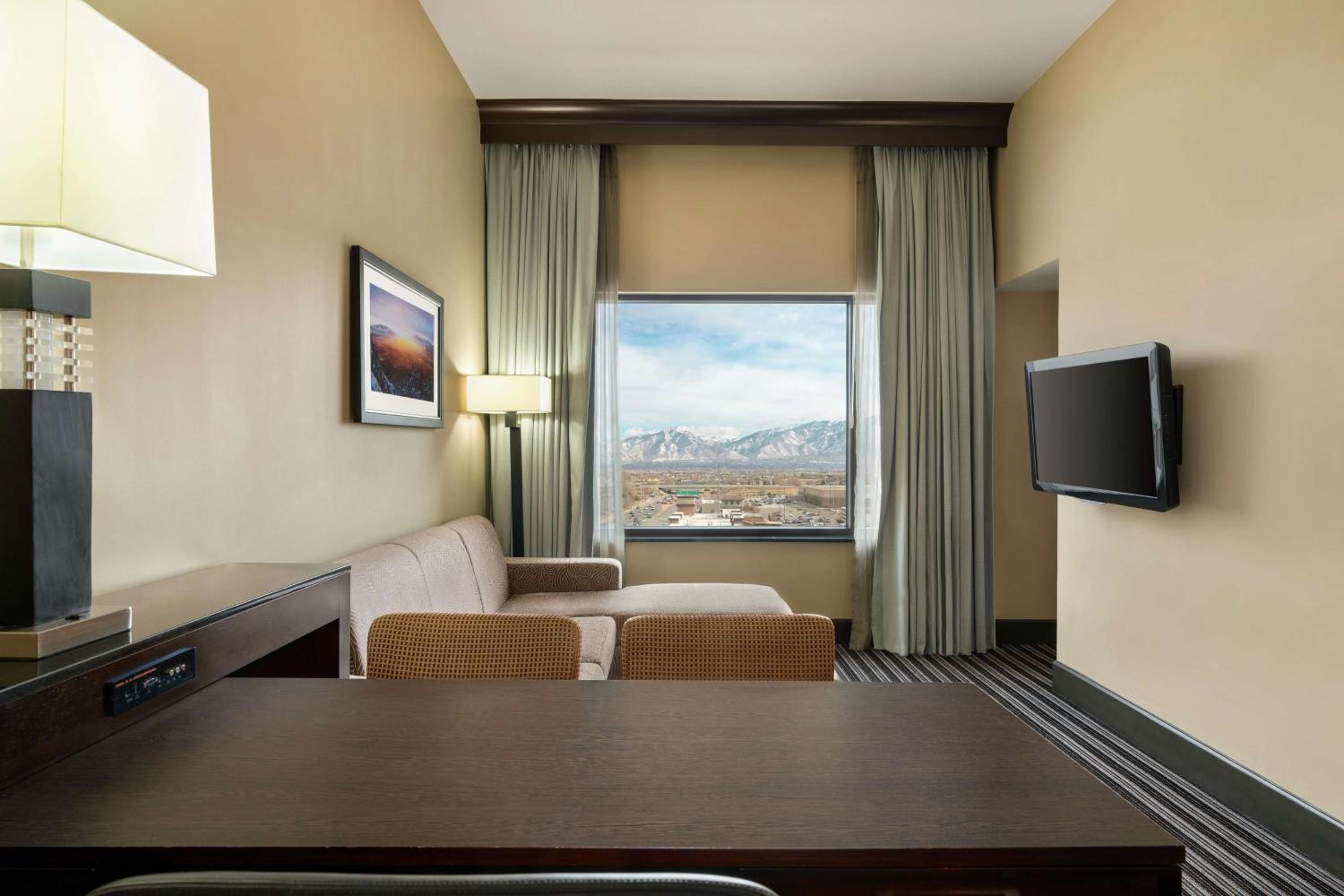 Embassy Suites by Hilton Salt Lake West Valley City - Property Image 22