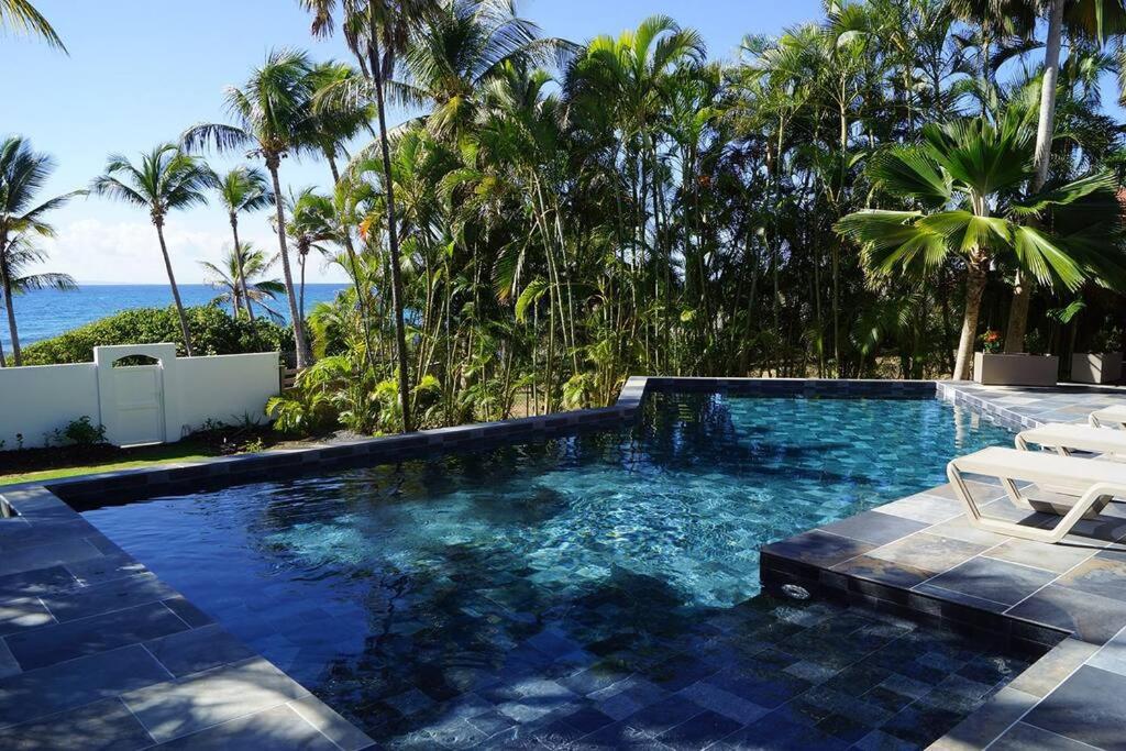 Villa 10 pers pieds dans l'eau view 4