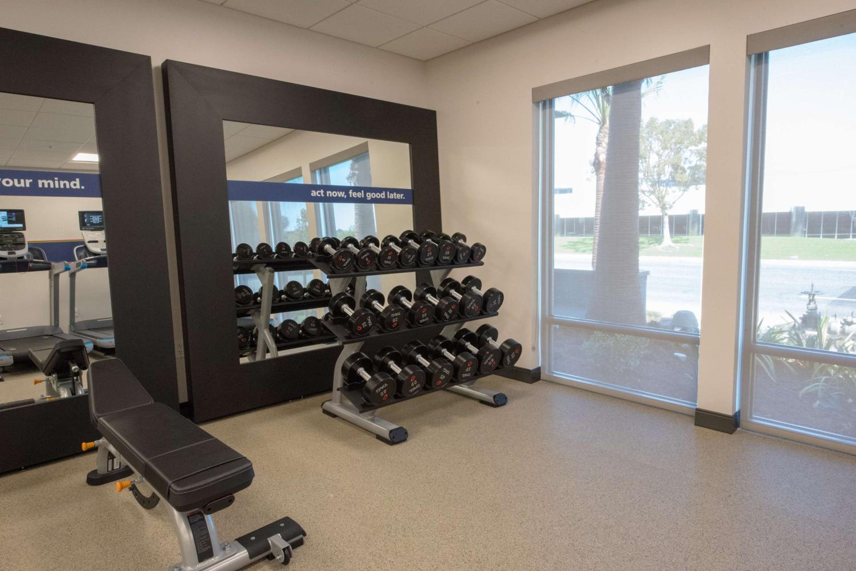 Orange County/Anaheim Vacations - Hampton Inn Suites Irvine/Orange County Airport - Property Image 20