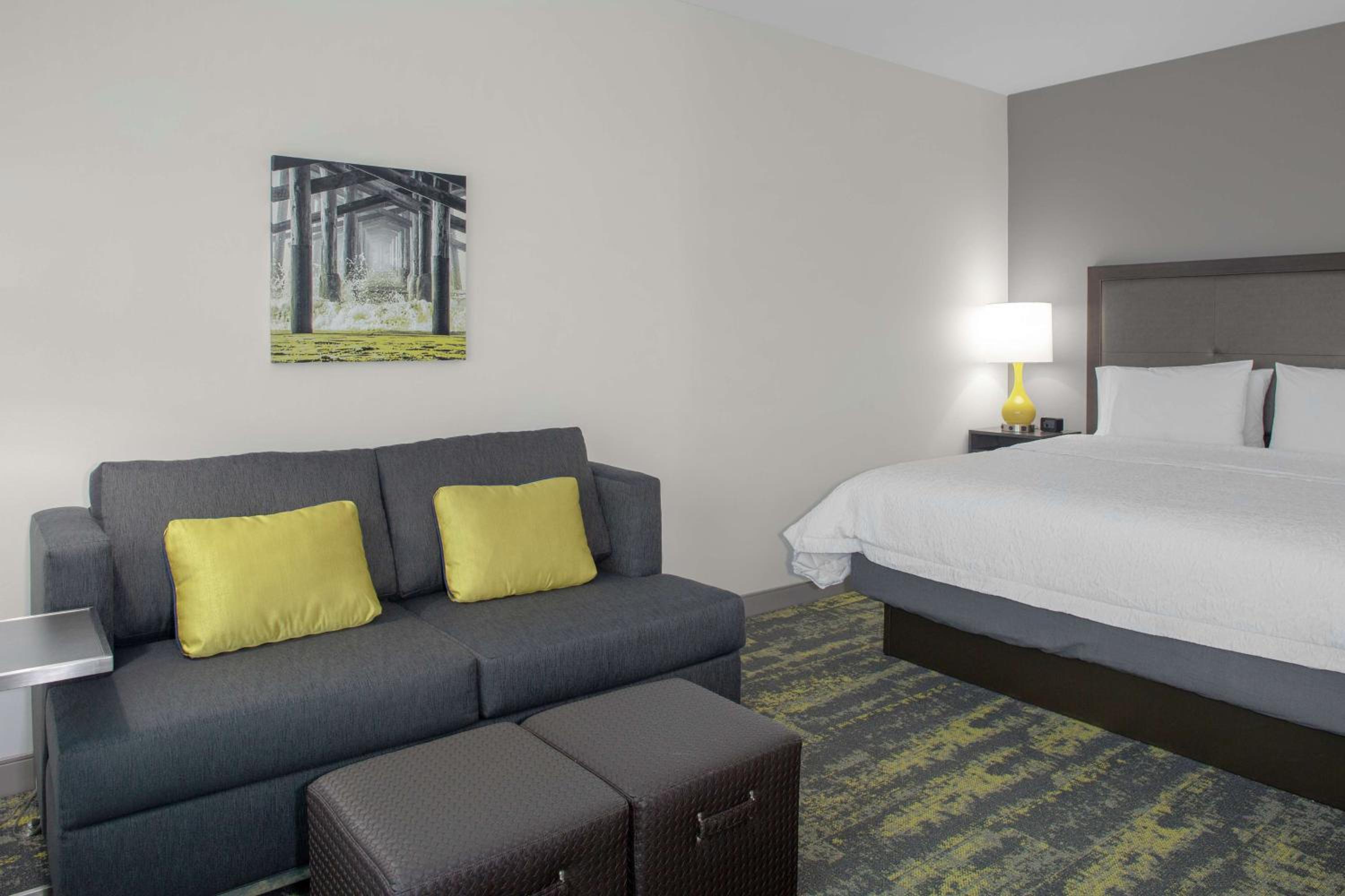 Orange County/Anaheim Vacations - Hampton Inn  Suites Irvine/Orange County Airport - Property Image 7