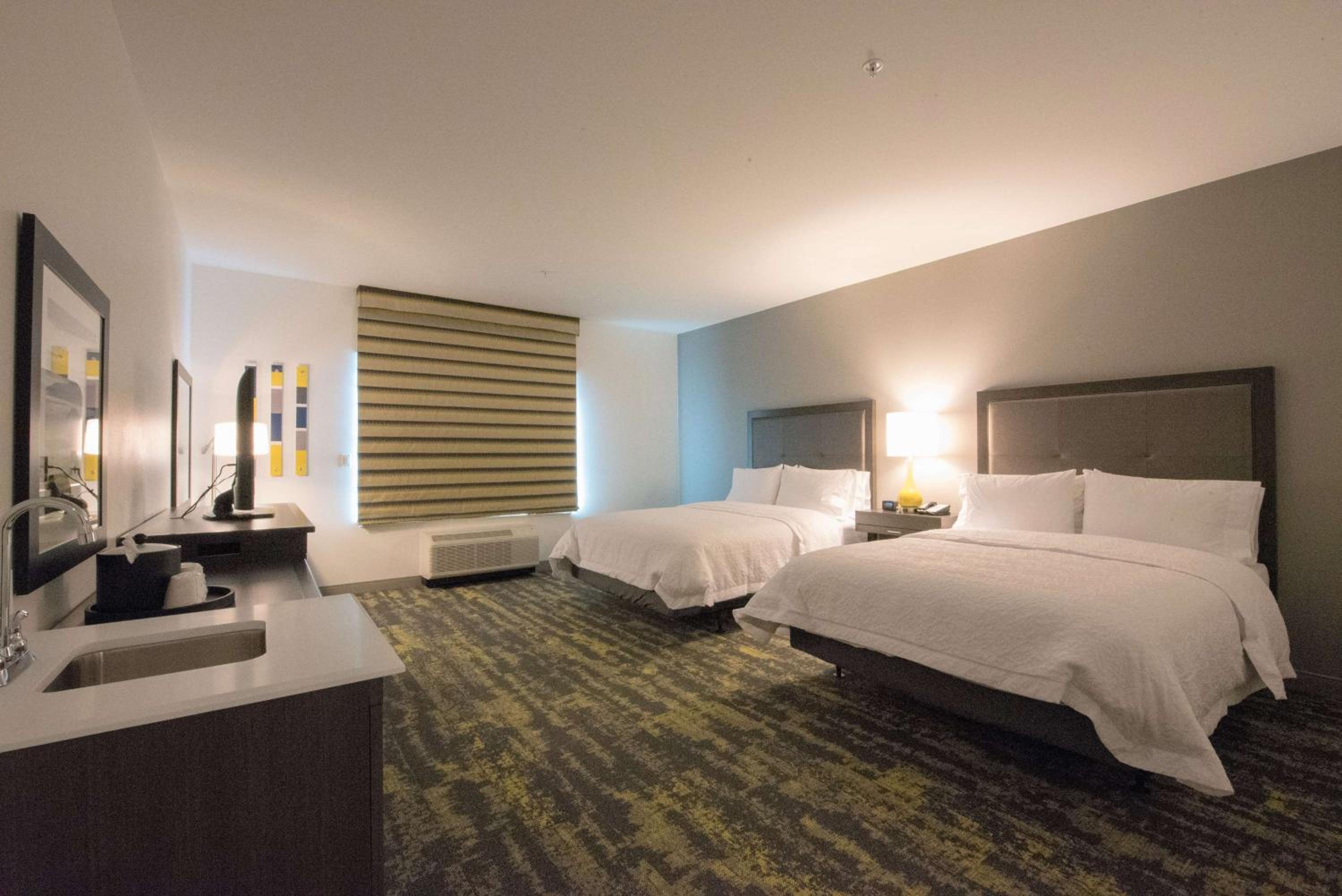 Orange County/Anaheim Vacations - Hampton Inn Suites Irvine/Orange County Airport - Property Image 28