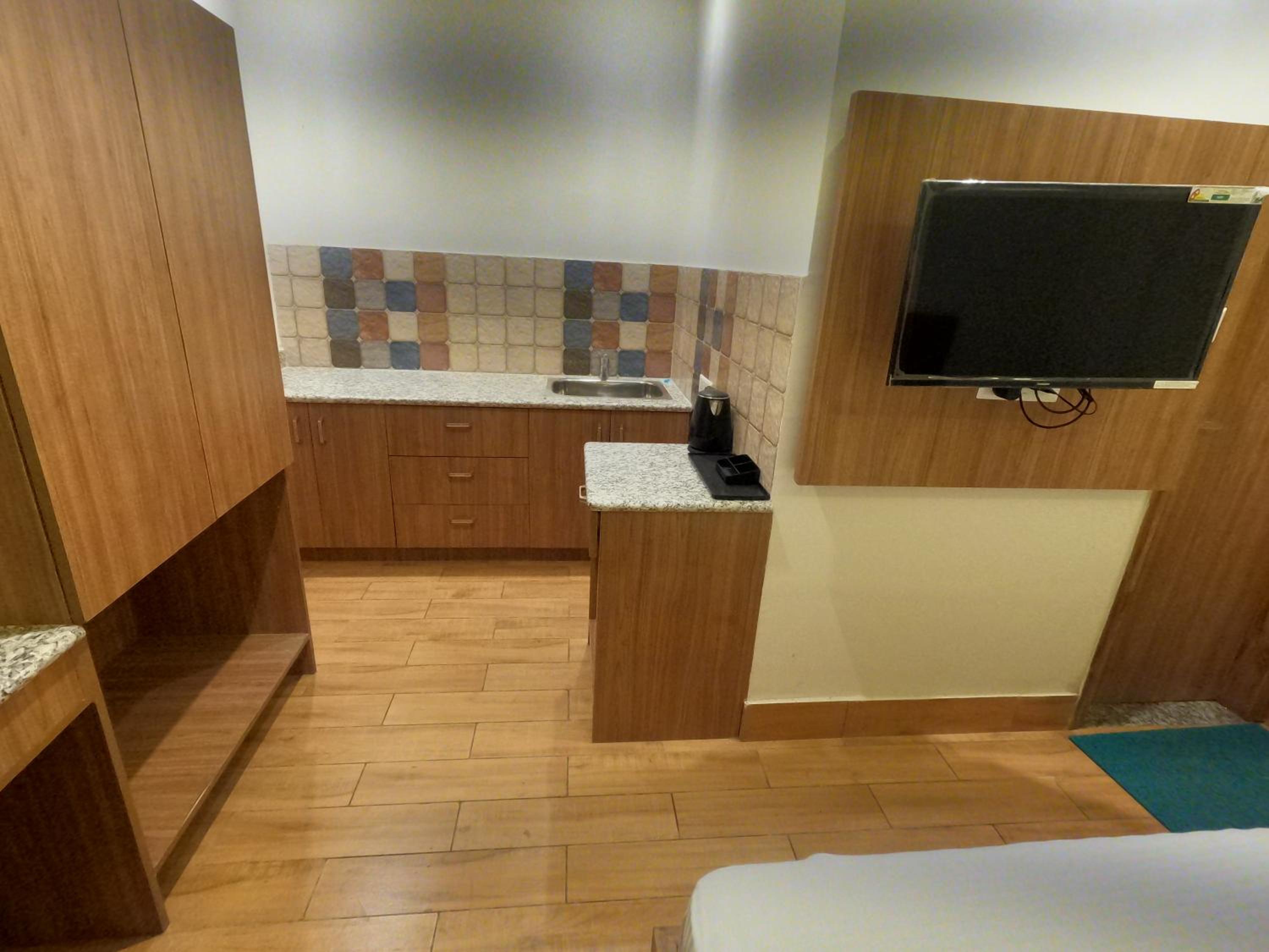 Photo 9