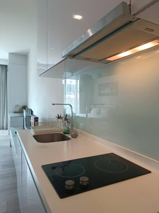 RM218 Bukit Bintang Balcony Studio Infinity Pool photo 6