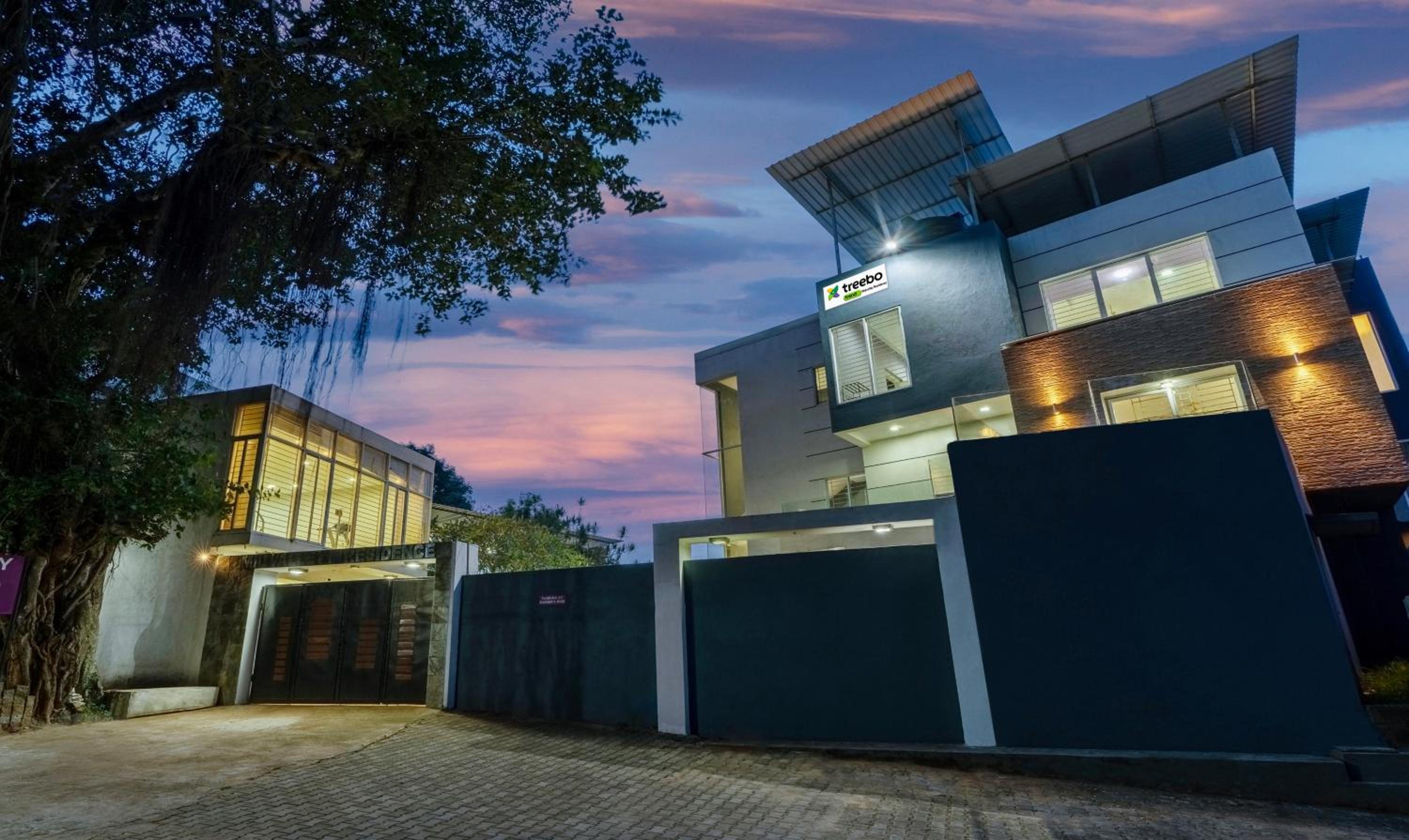 Treebo Midvalley Residence
