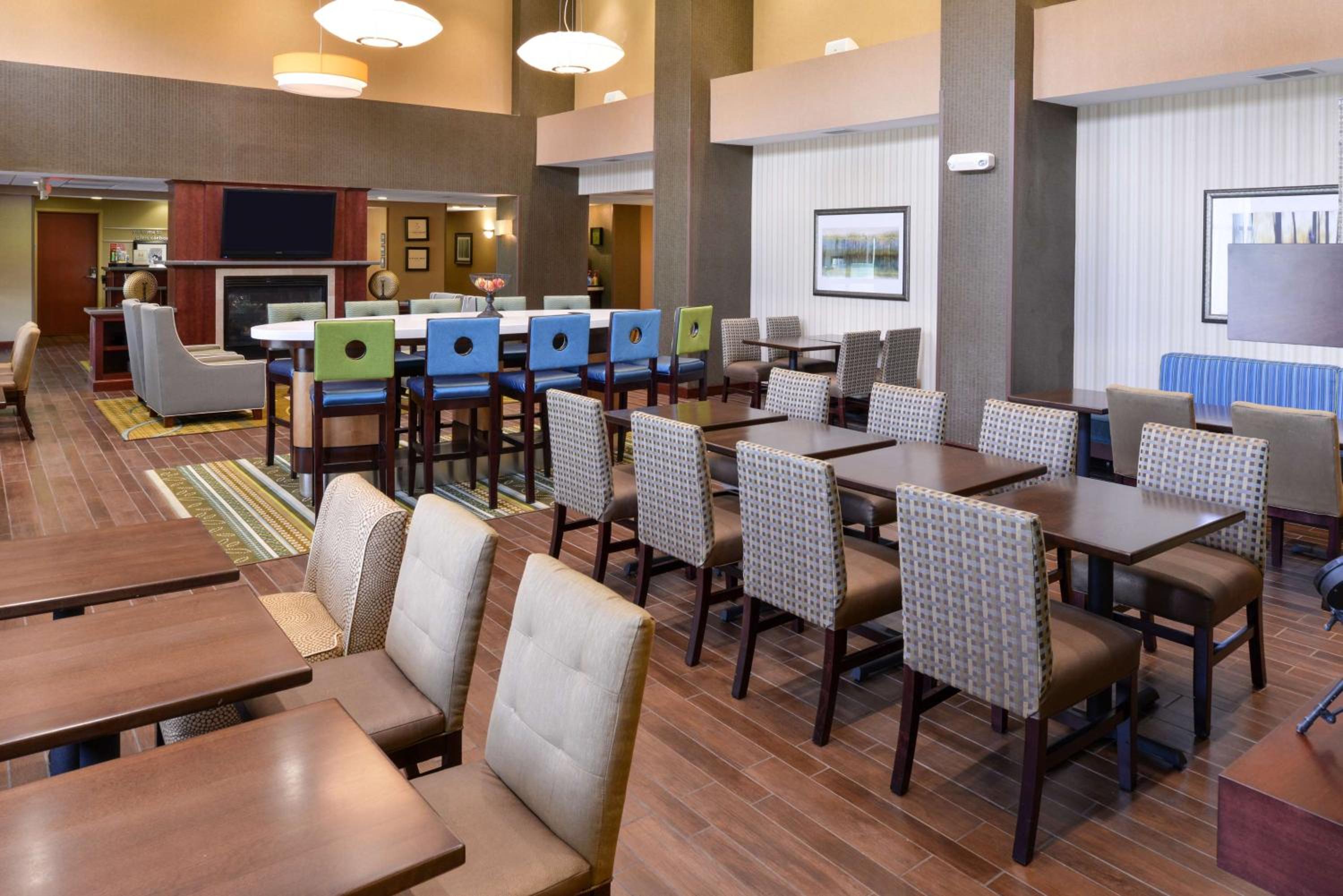 Hampton Inn Suites St. Louis - Edwardsville - Property Image 43