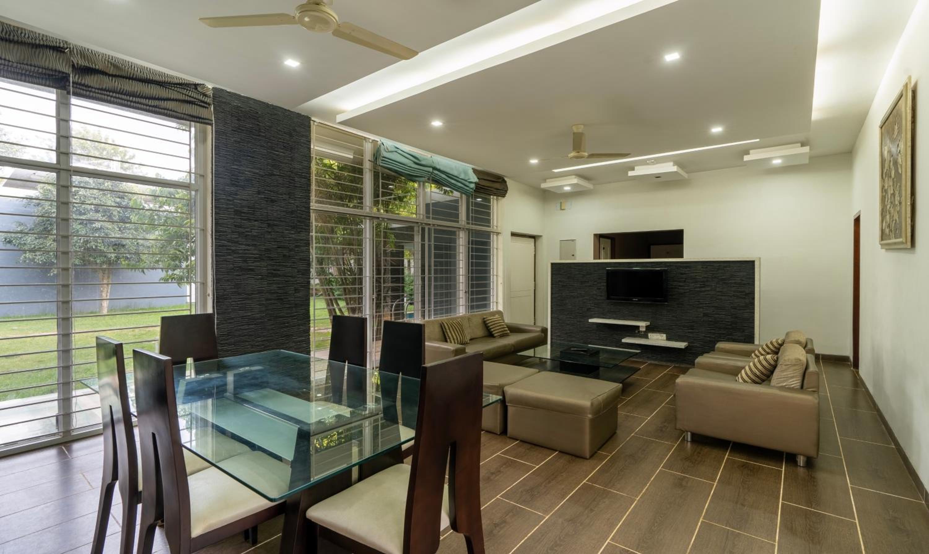 Treebo Midvalley Residence