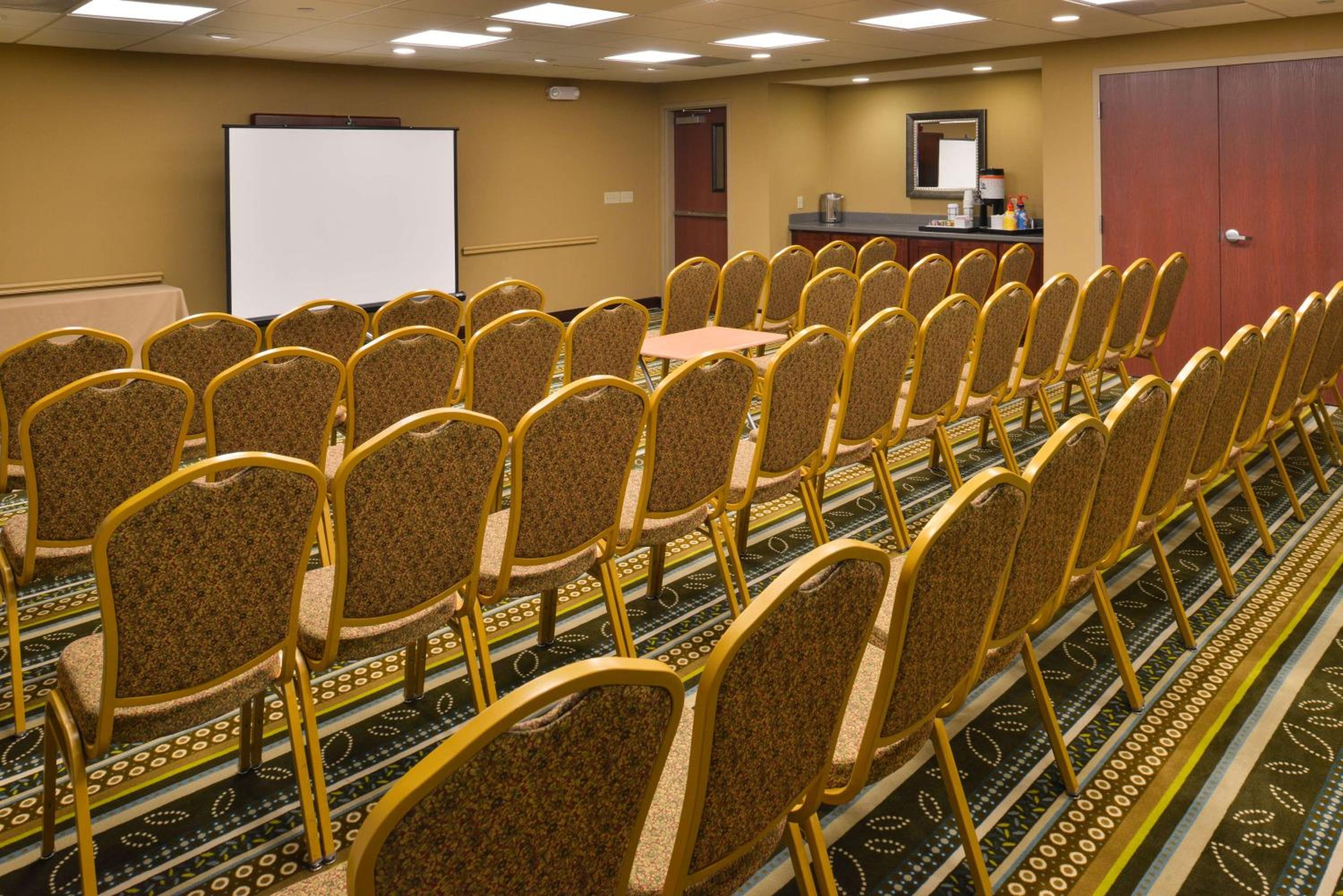 Hampton Inn  Suites St. Louis - Edwardsville - Property Image 6