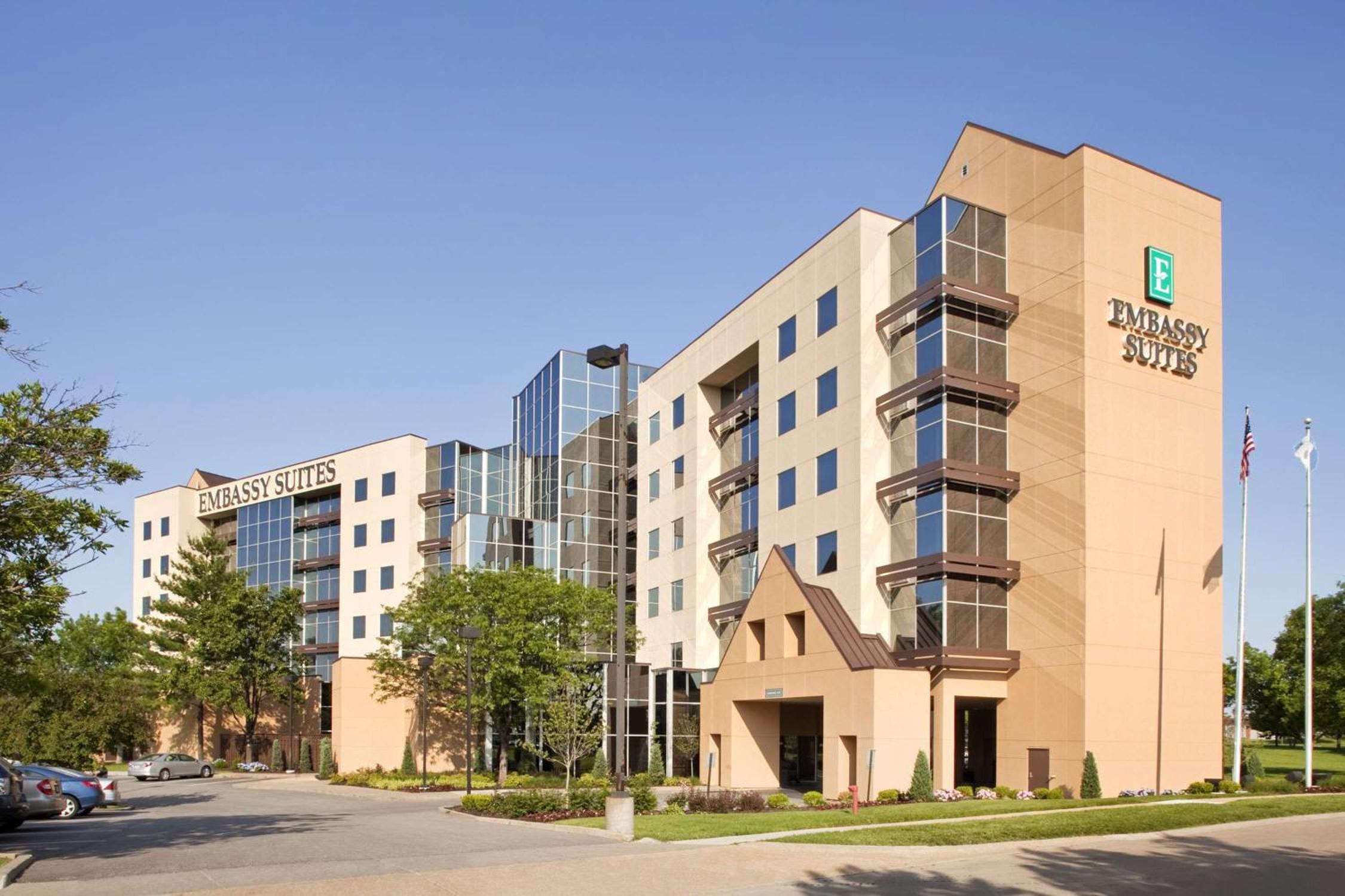 St Louis Vacations - Embassy Suites by Hilton St Louis Airport - Property Image 1