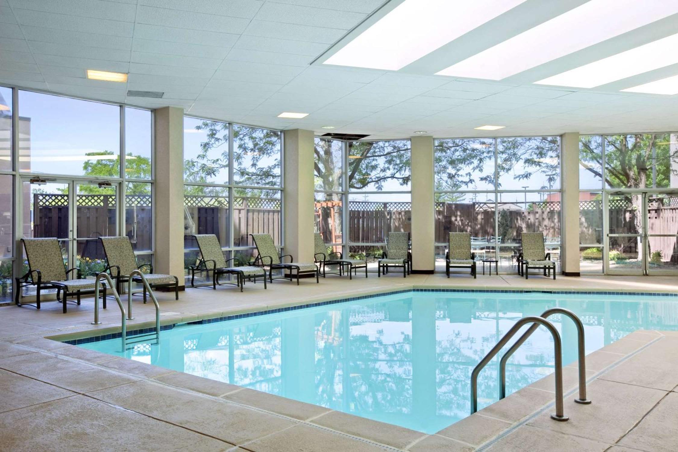 Embassy Suites by Hilton St Louis Airport - Property Image 1