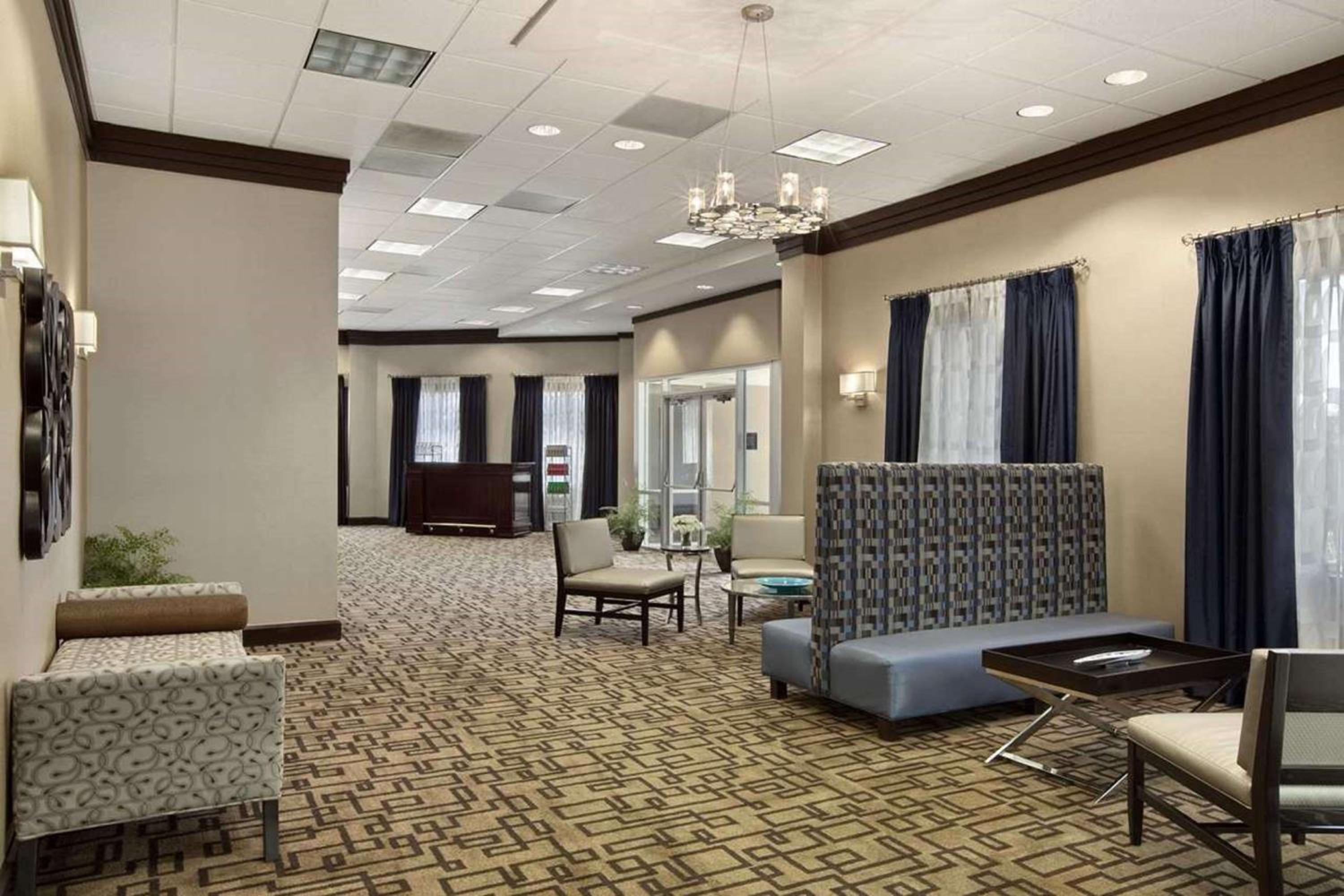 Embassy Suites by Hilton St Louis Airport - Property Image 6