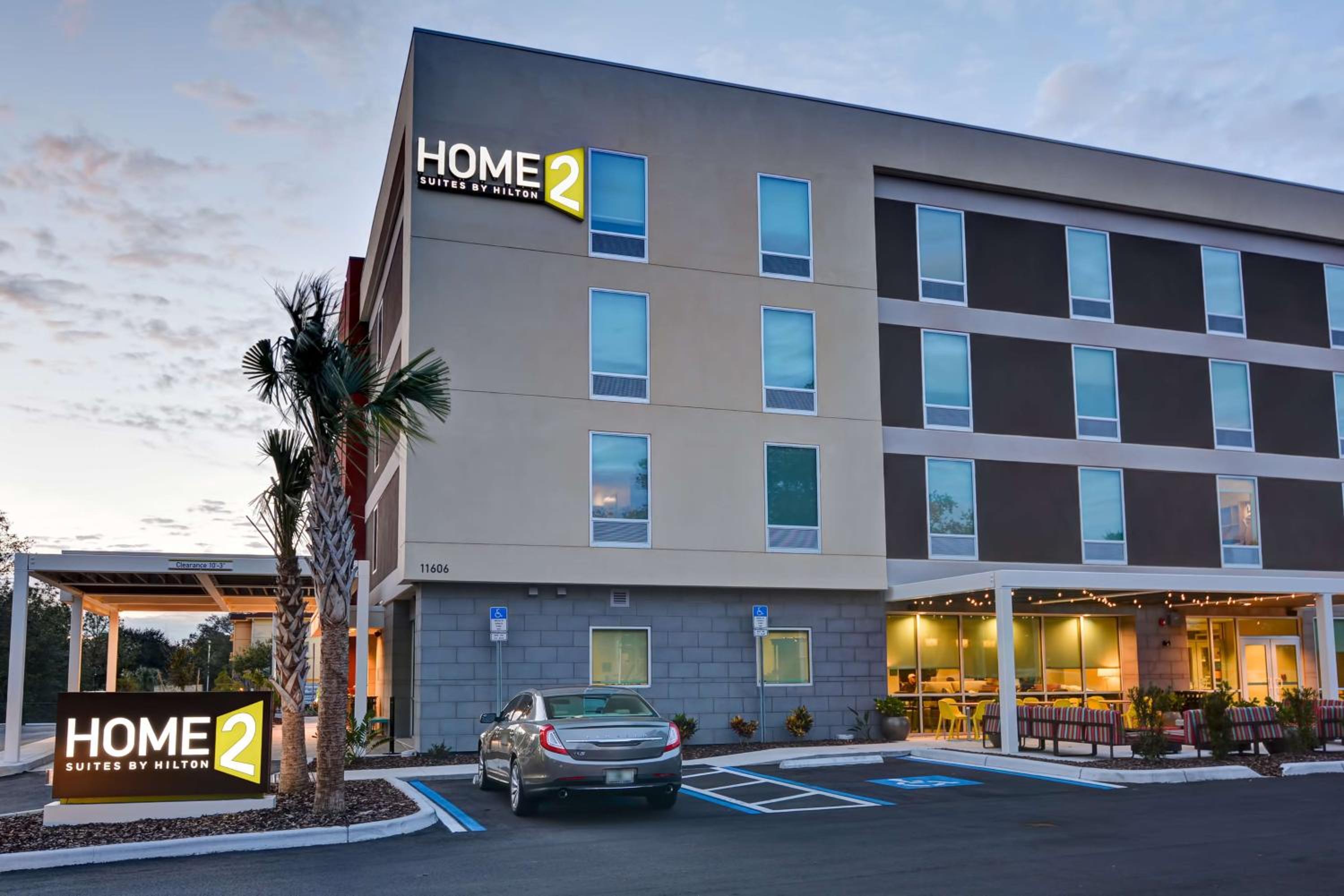 Tampa Bay Area Vacations - Home2 Suites By Hilton Tampa USF Near Busch Gardens - Property Image 1