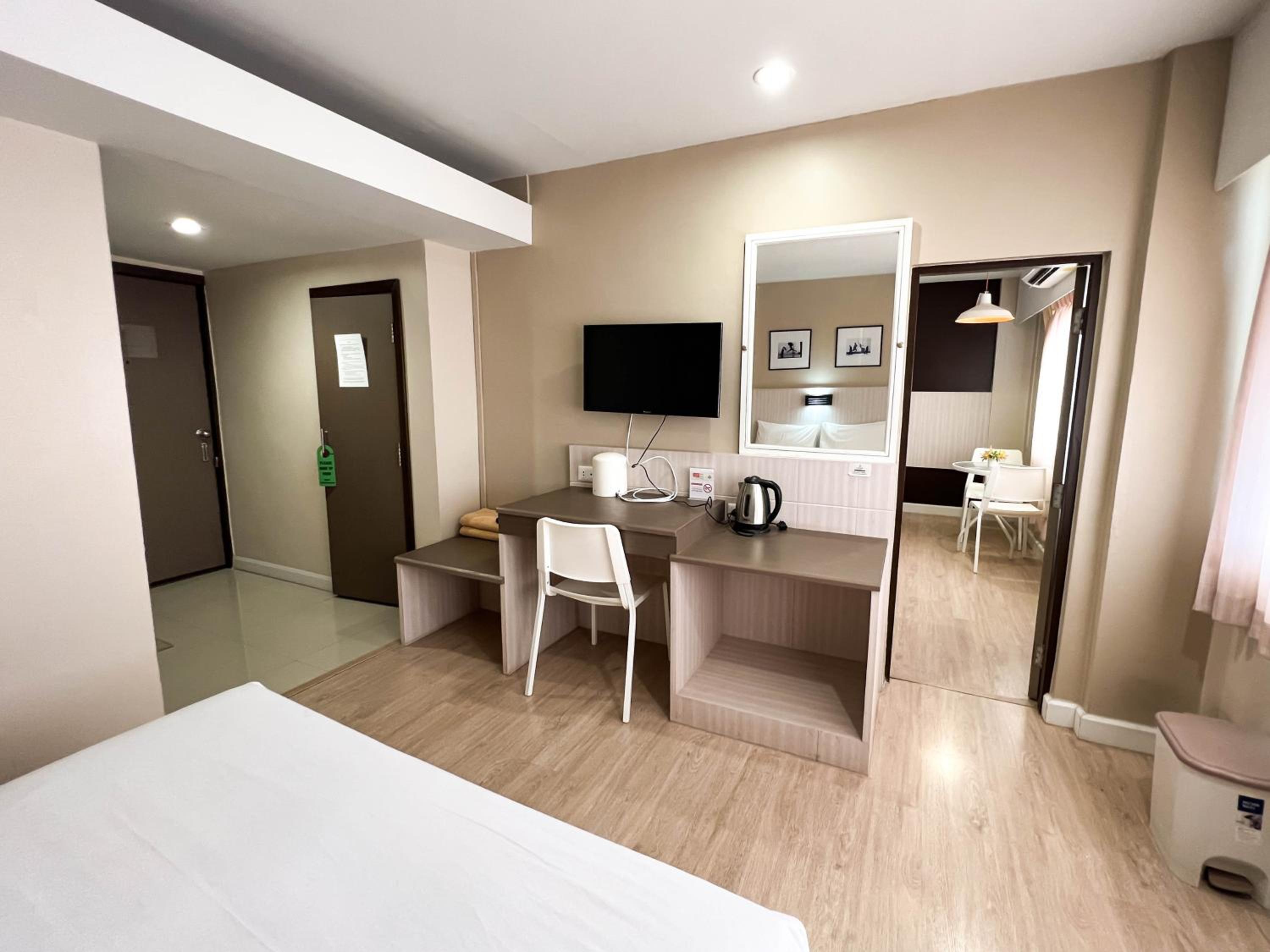 Srivichai Hotel