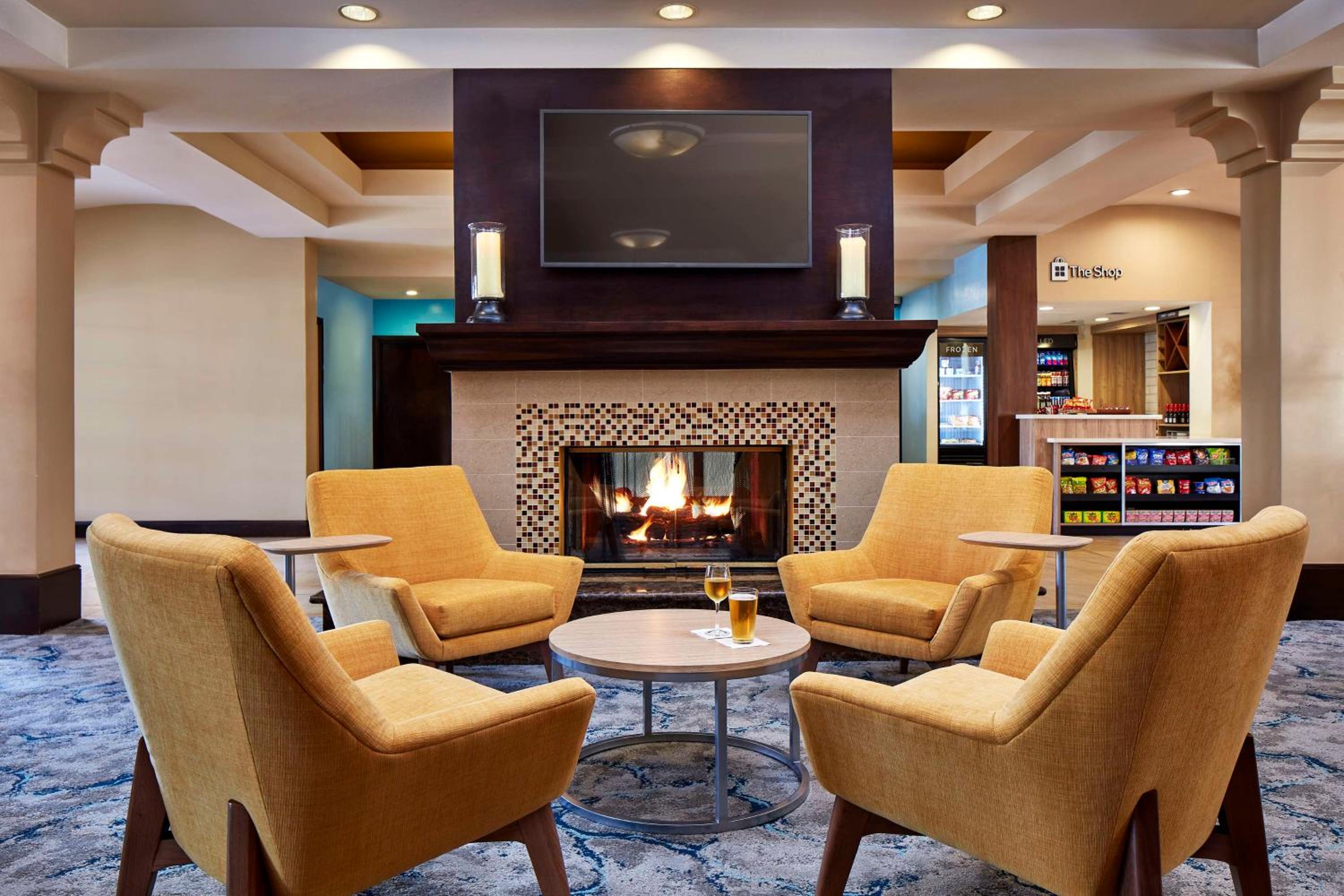 Valencia Vacations - Hilton Garden Inn Valencia Six Flags - Property Image 28