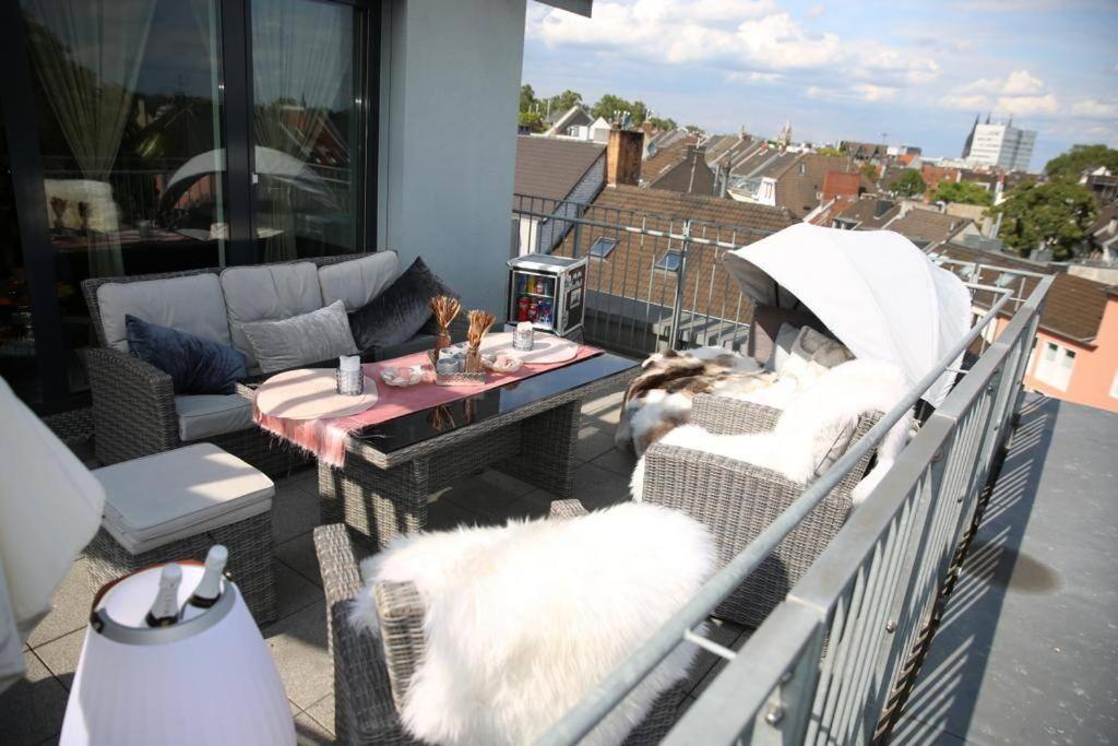 RoyalDeluxe Penthouse by Kevany
