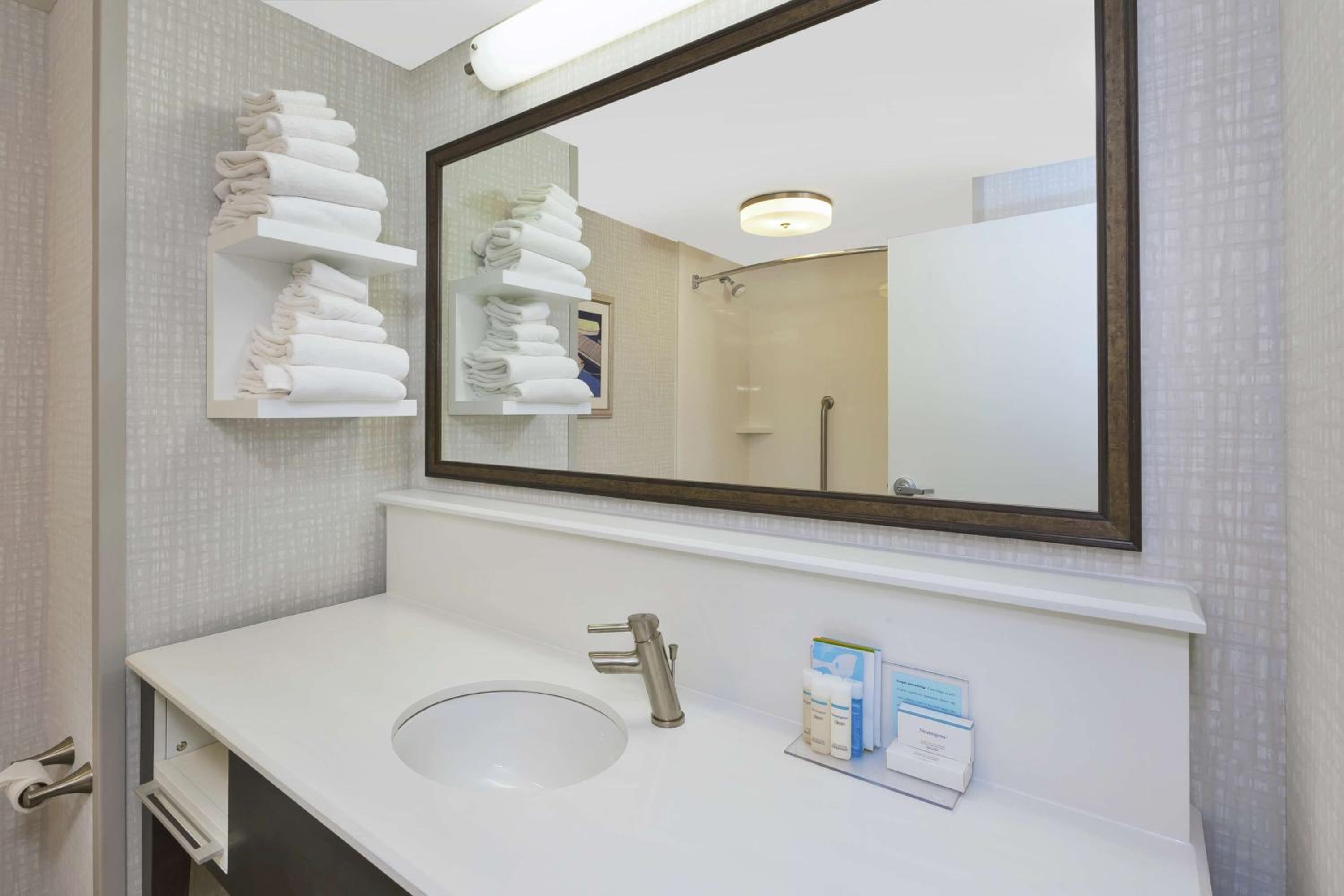 Hampton Inn Suites Wells-Ogunquit - Property Image 8