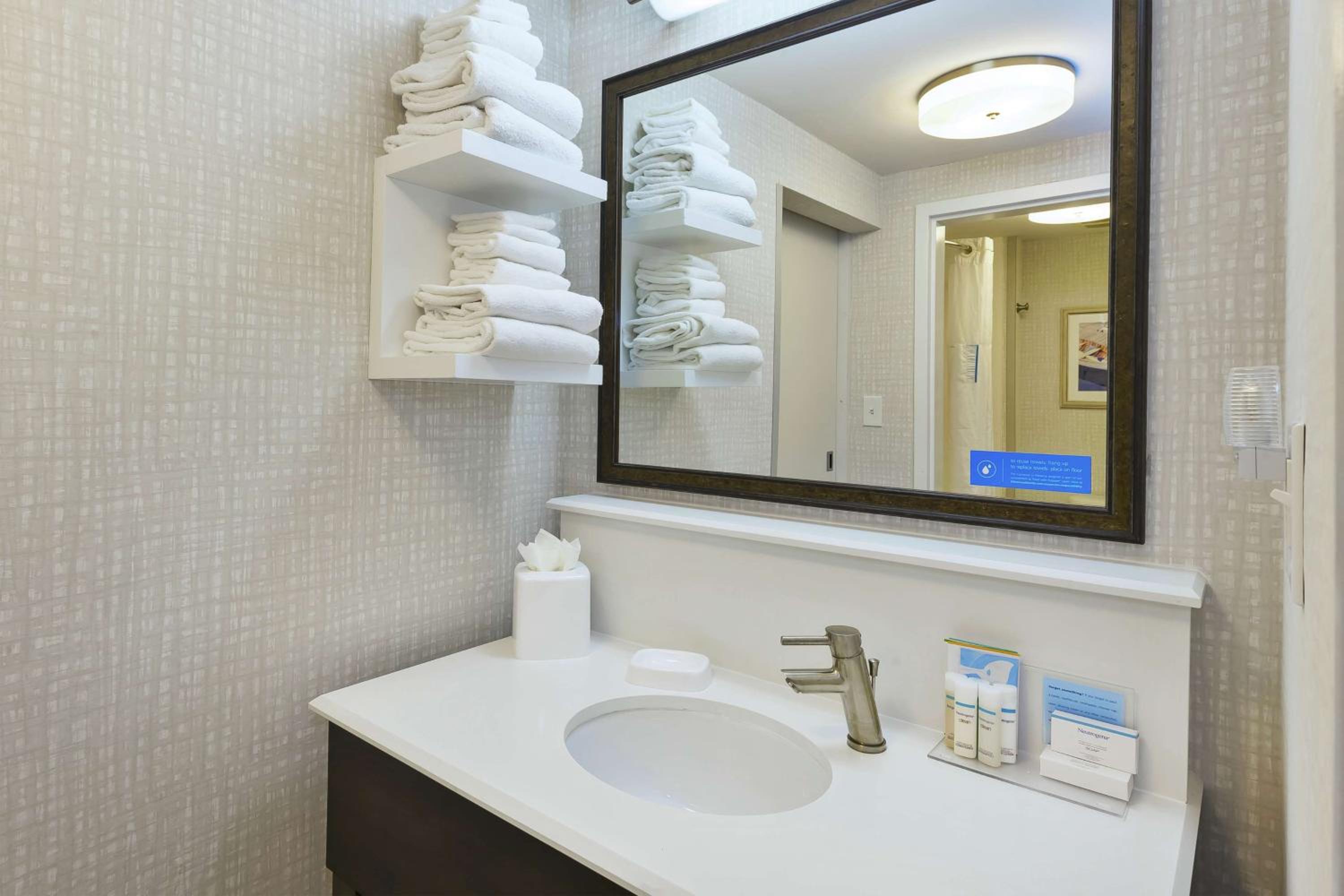 Hampton Inn Suites Wells-Ogunquit - Property Image 11