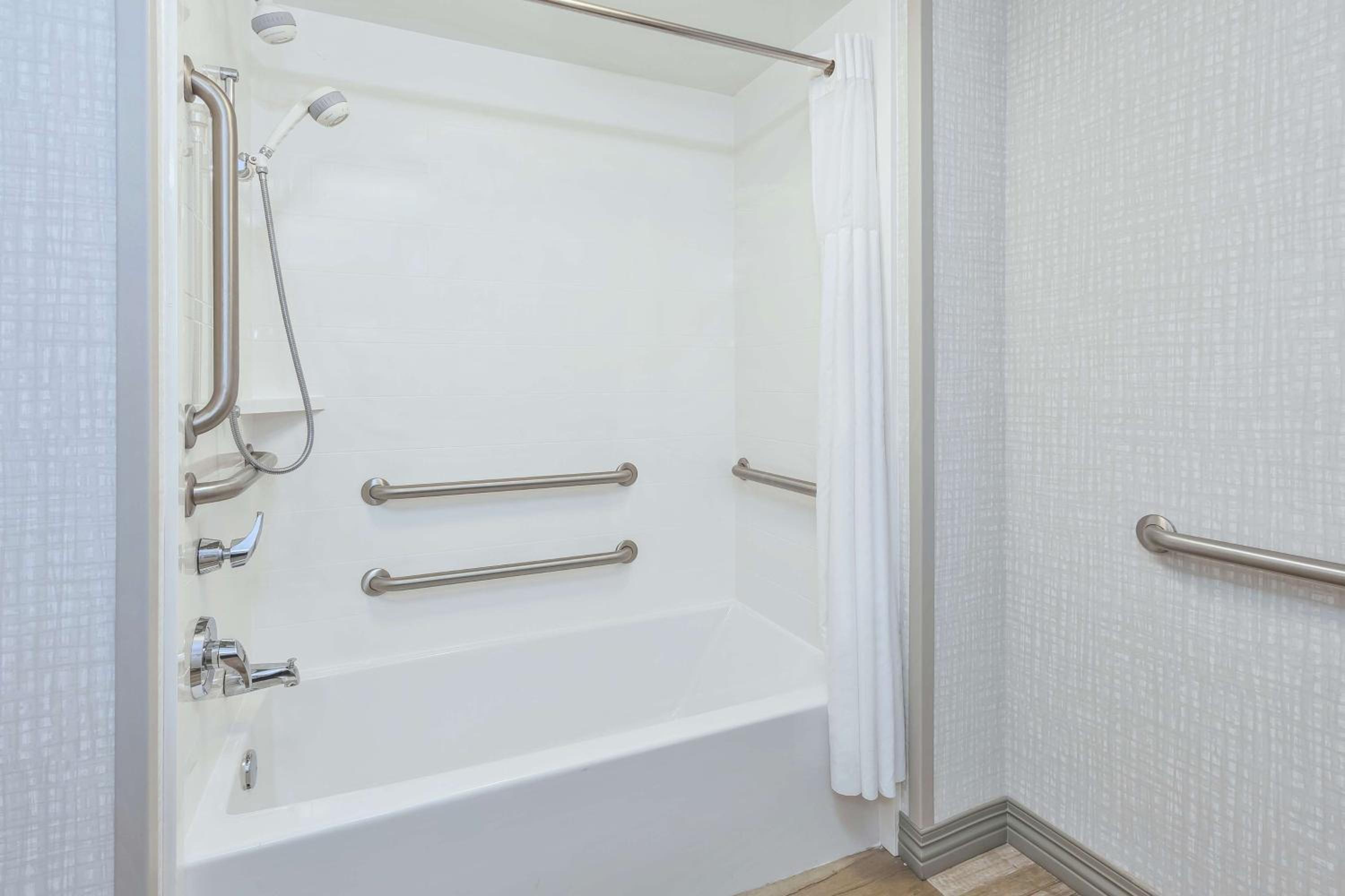 Hampton Inn Suites Wells-Ogunquit - Property Image 37