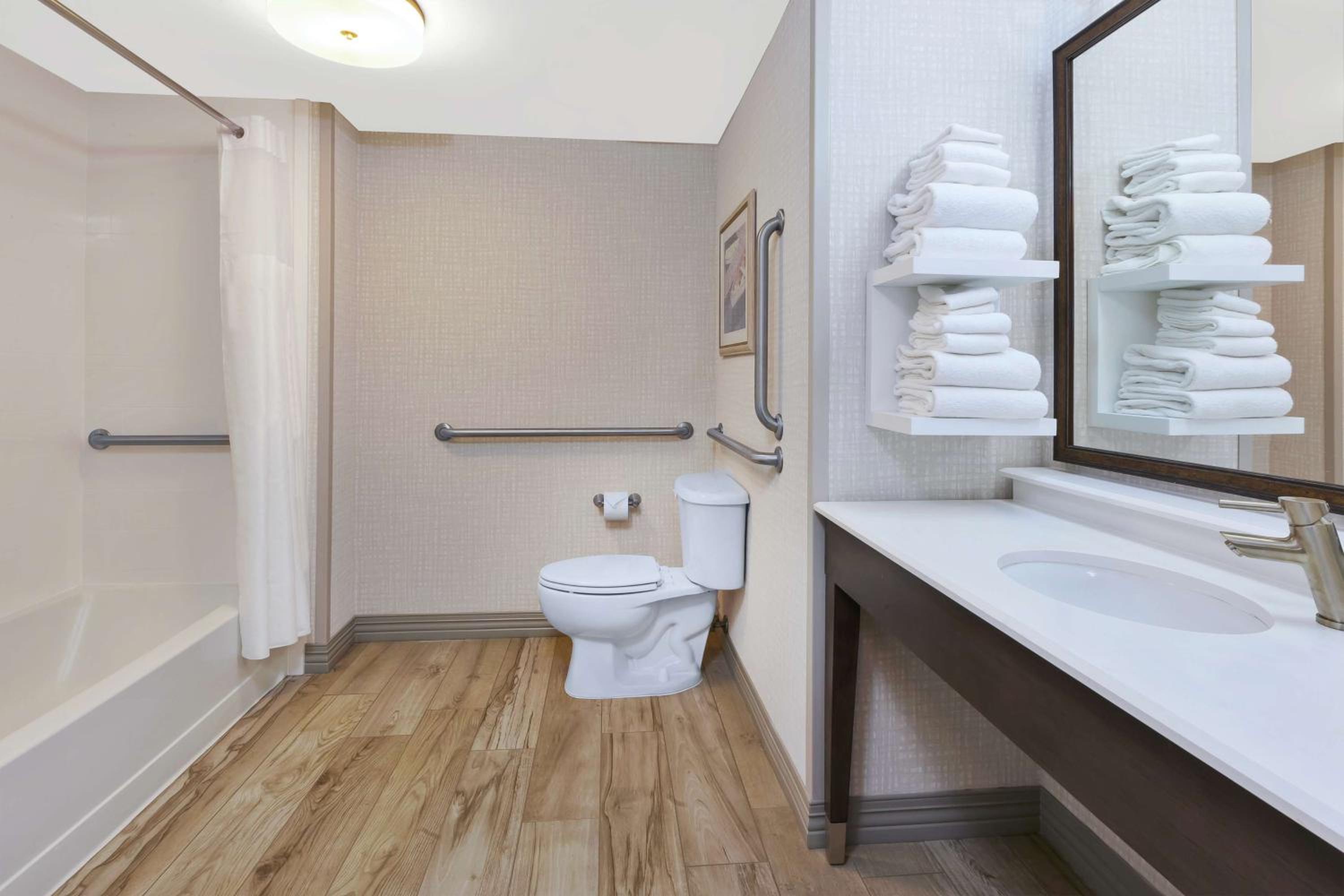 Hampton Inn Suites Wells-Ogunquit - Property Image 39