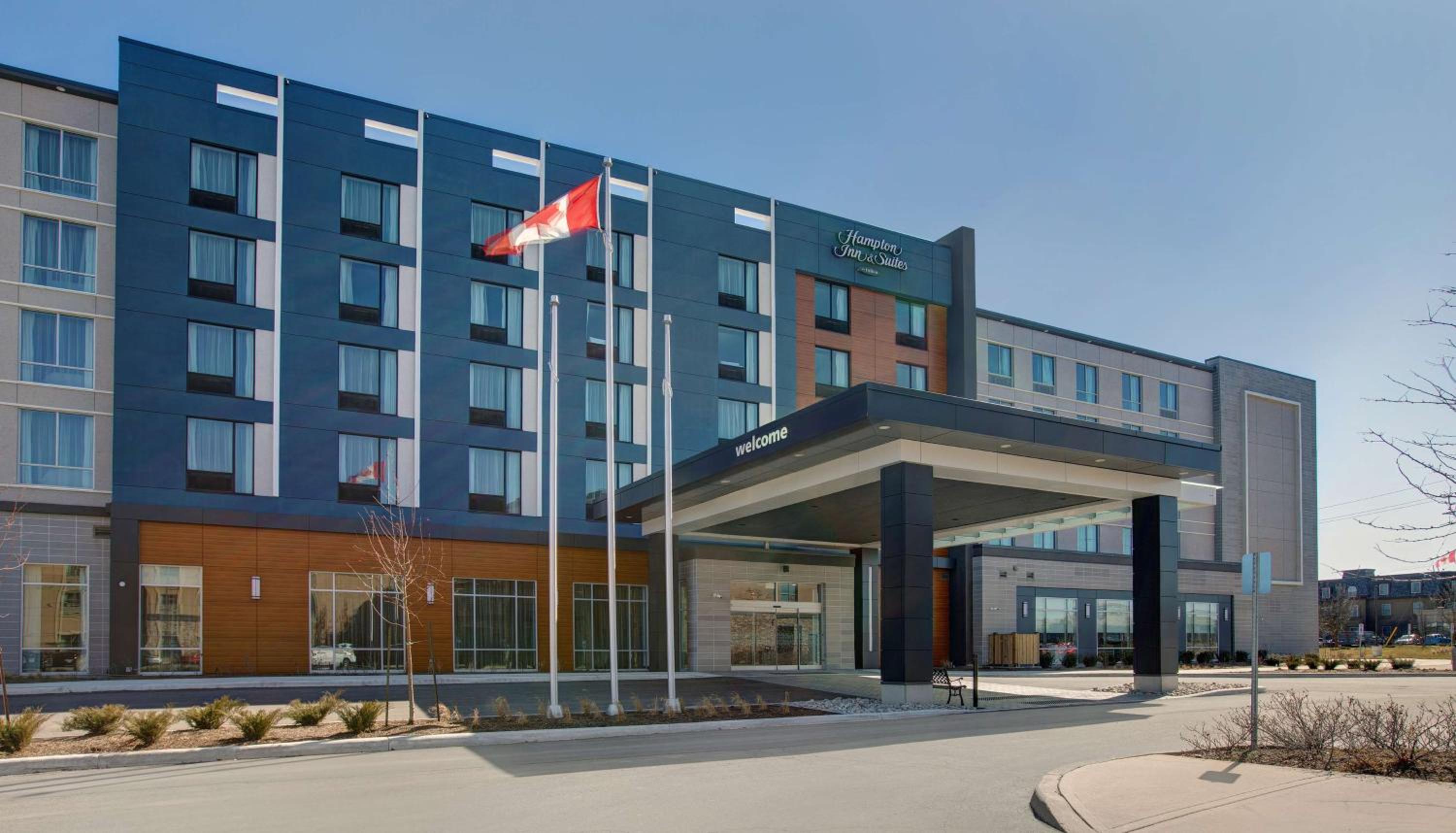 Hotel Hampton Inn & Suites By Hilton Waterloo St. Jacobs - Image 1