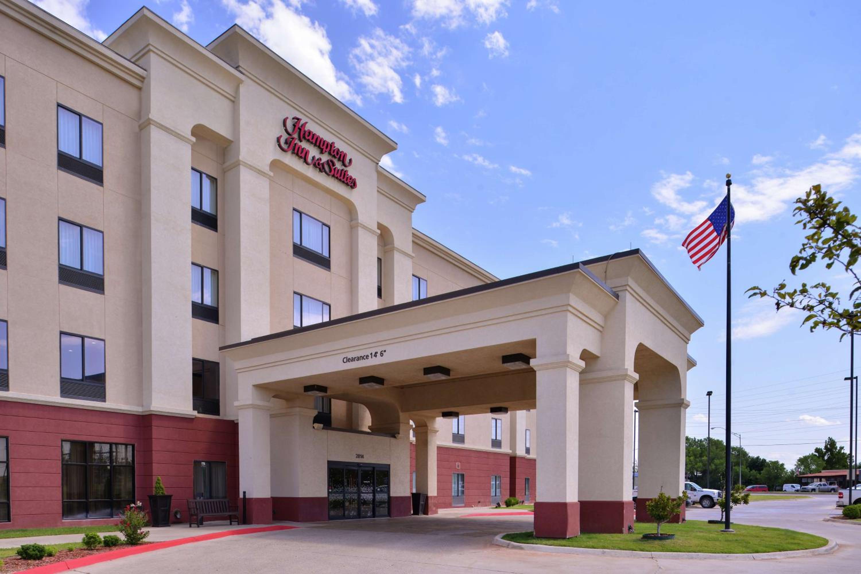 Woodward Vacations - Hampton Inn  Suites Woodward - Property Image 1