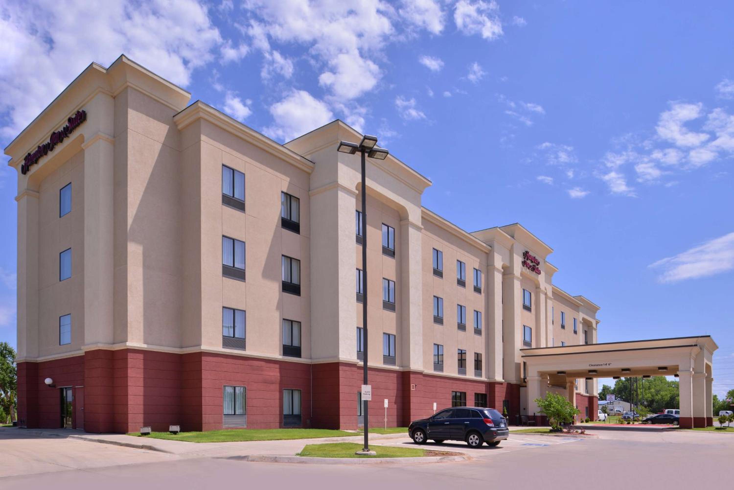 Woodward Vacations - Hampton Inn  Suites Woodward - Property Image 26