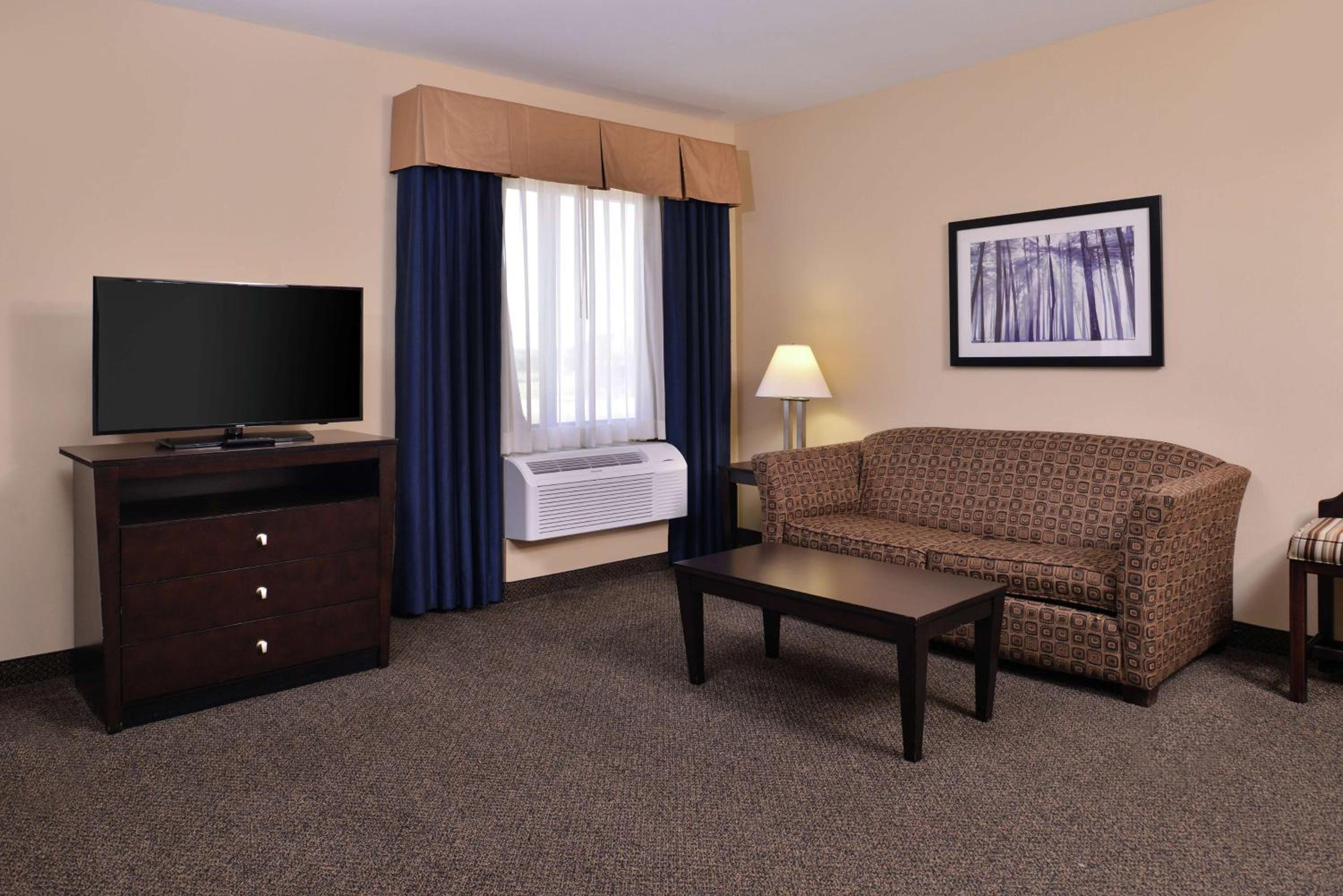Woodward Vacations - Hampton Inn  Suites Woodward - Property Image 3